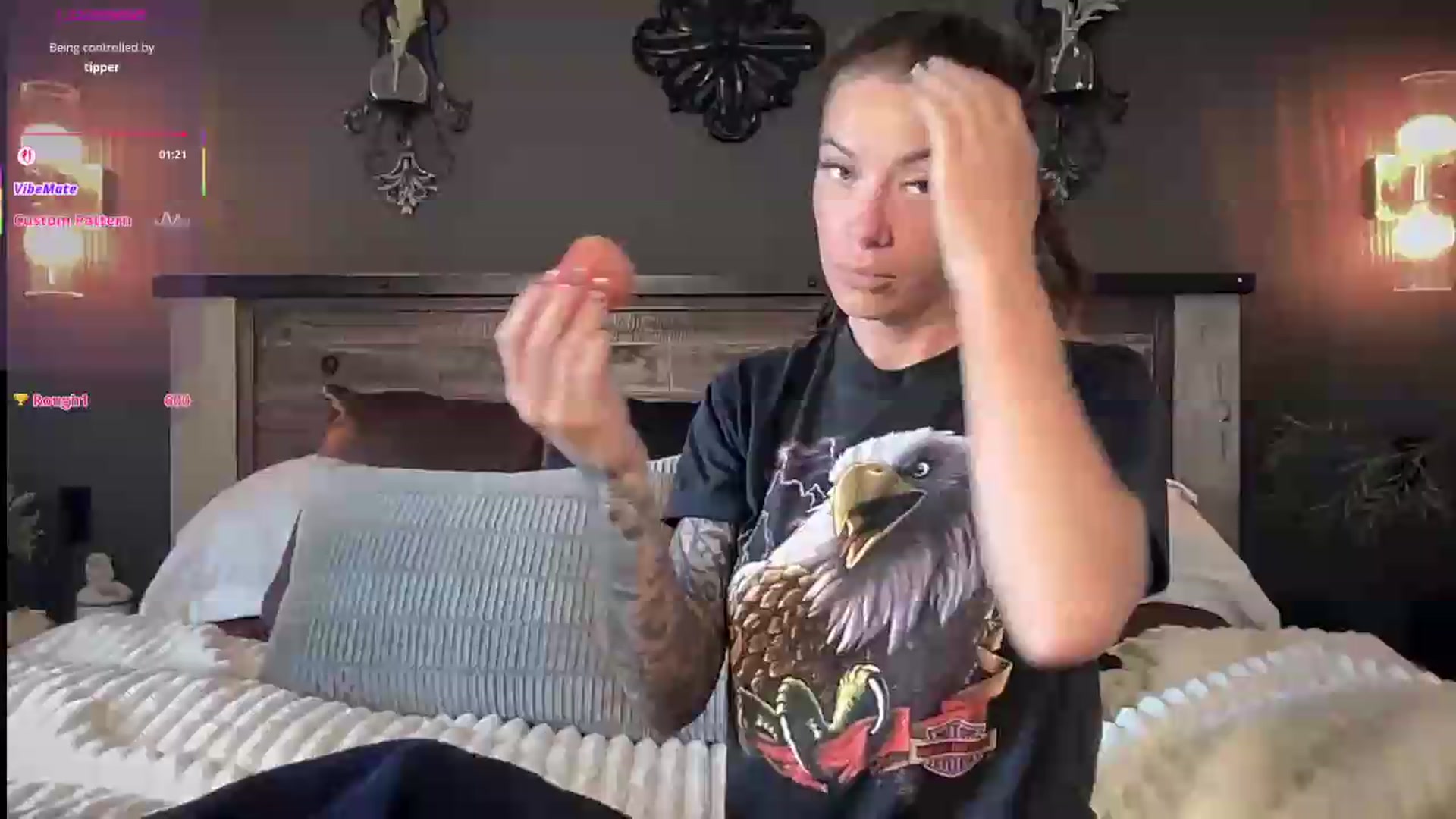 Gallery image thumbnail from velvethoneyXo's myfreecams stream on, 08/31/2026, 20:08 image 4 of 20