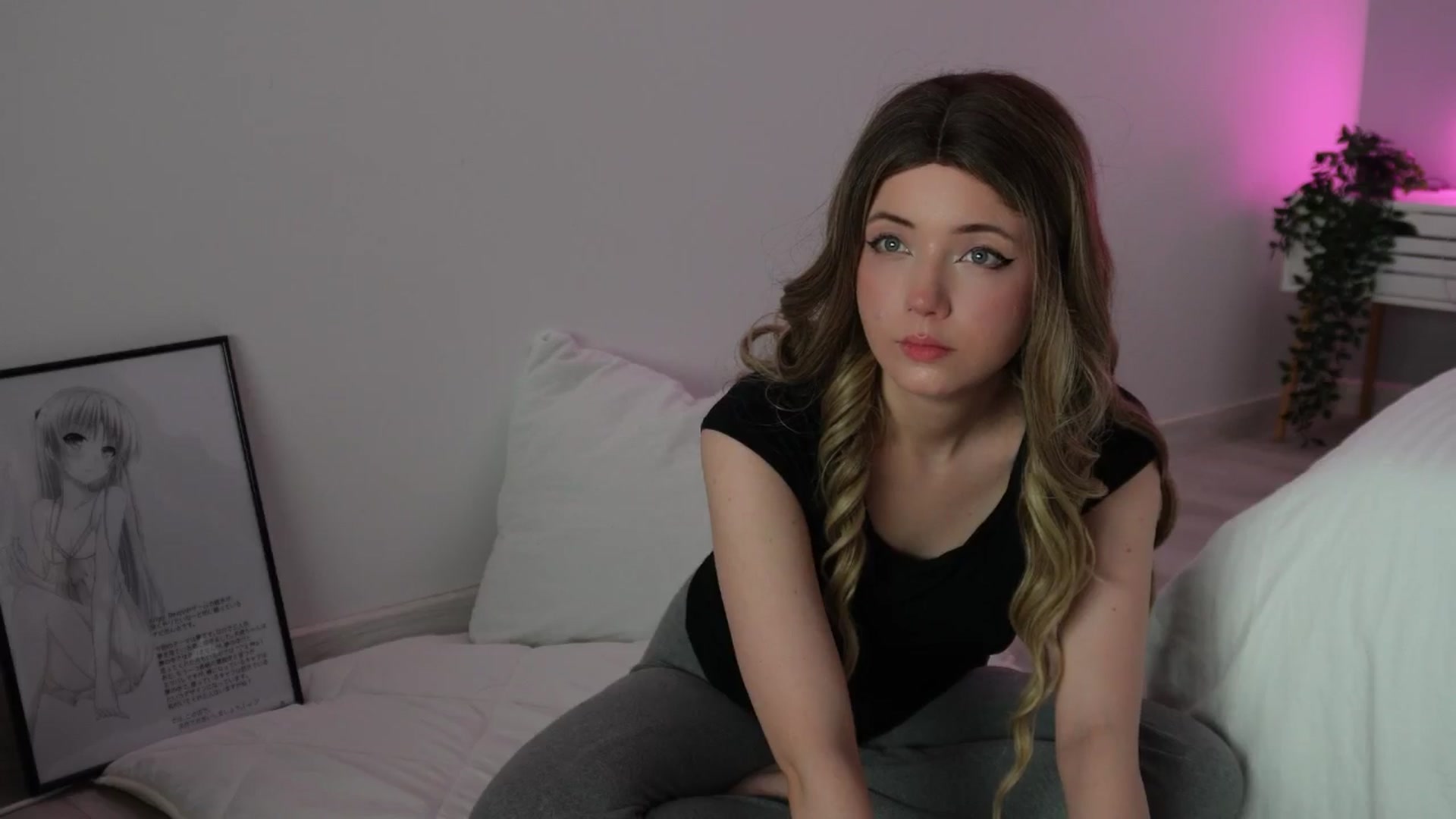 Gallery image thumbnail from velvetrush's myfreecams stream on, 10/09/2024, 24:46 image 16 of 20