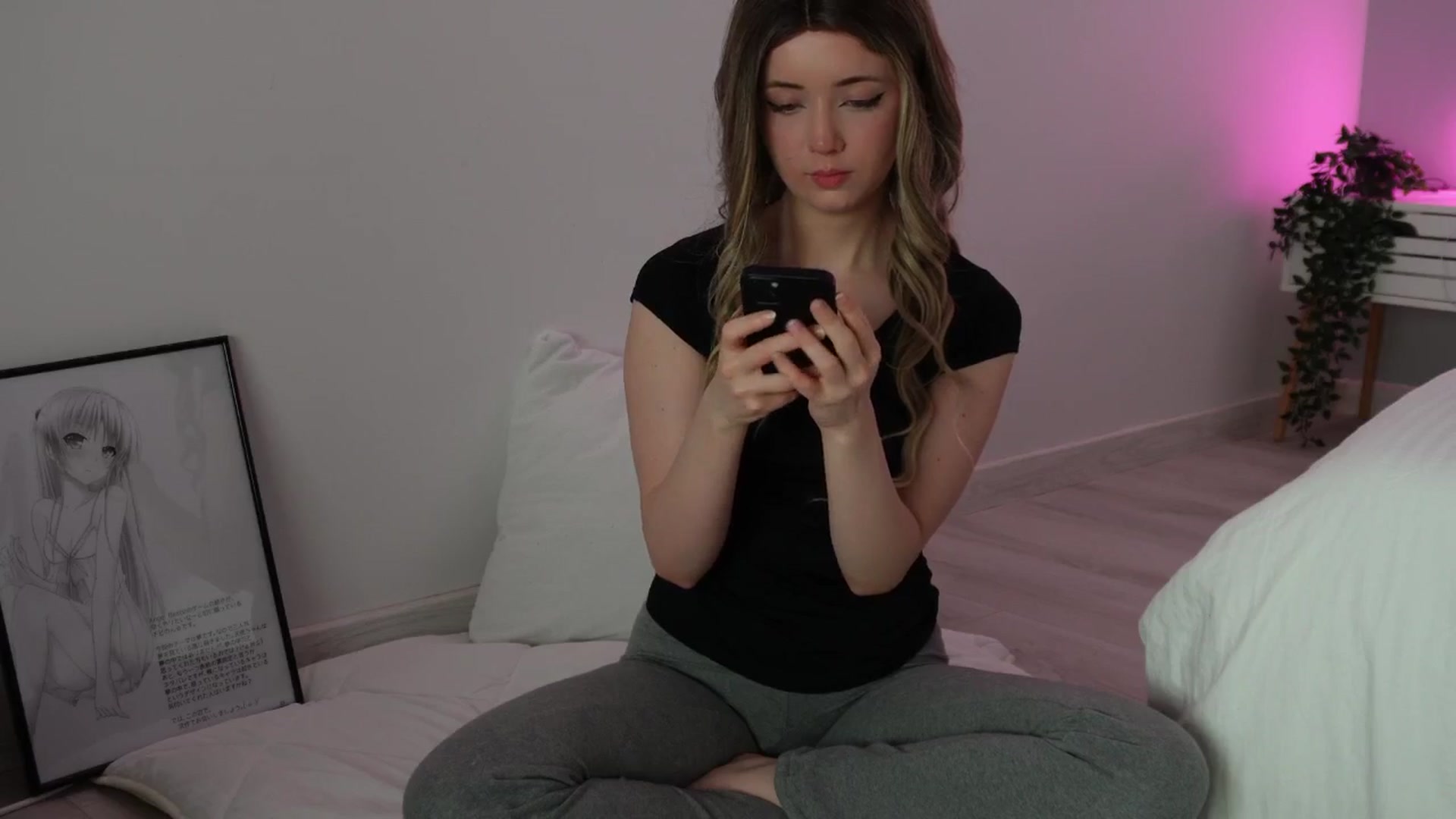 Gallery image thumbnail from velvetrush's myfreecams stream on, 10/09/2024, 24:46 image 2 of 20