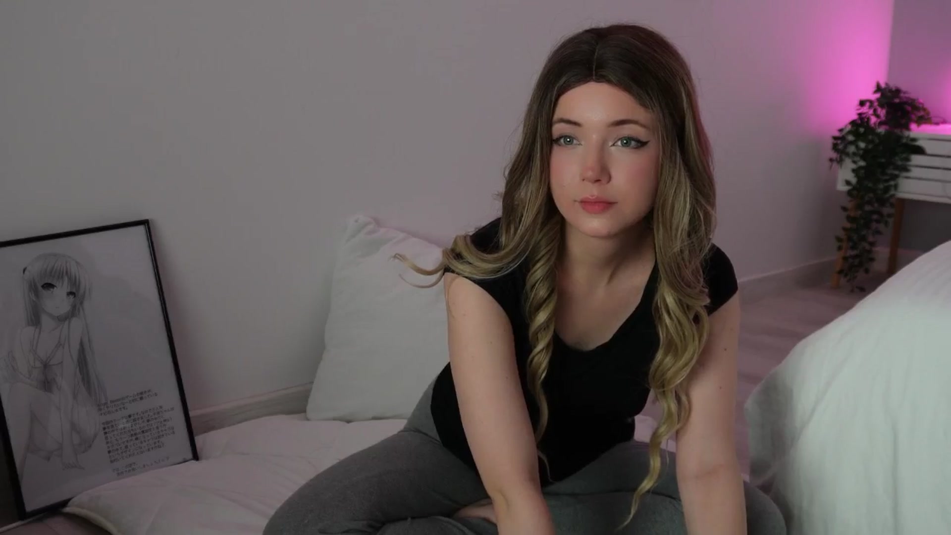 Gallery image thumbnail from velvetrush's myfreecams stream on, 10/09/2024, 24:46 image 10 of 20