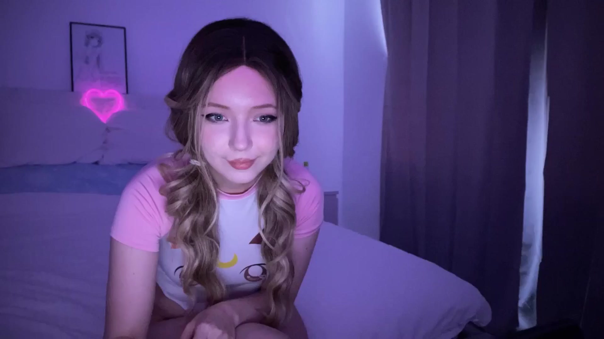 Gallery image thumbnail from velvetrush's myfreecams stream on, 06/18/2025, 16:48 image 11 of 20