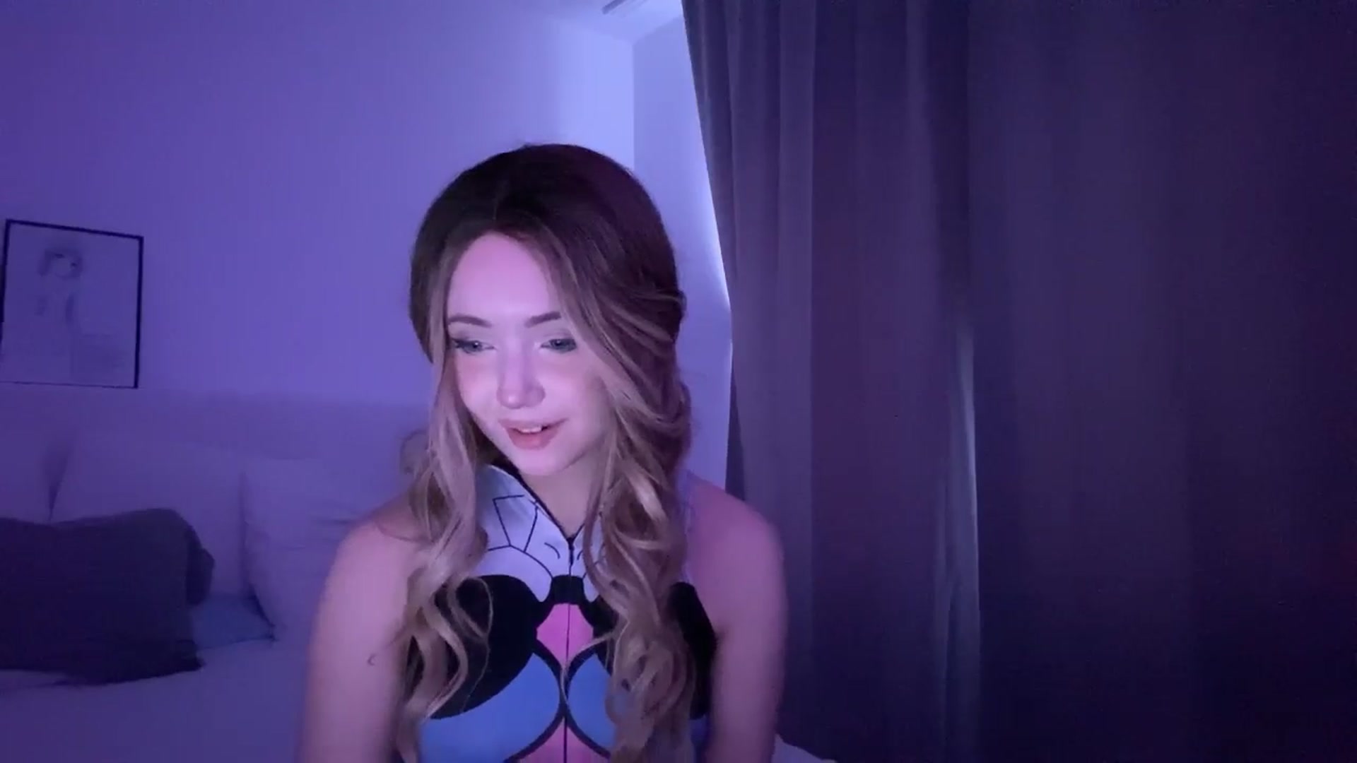 Gallery image thumbnail from velvetrush's myfreecams stream on, 06/21/2025, 17:15 image 16 of 20