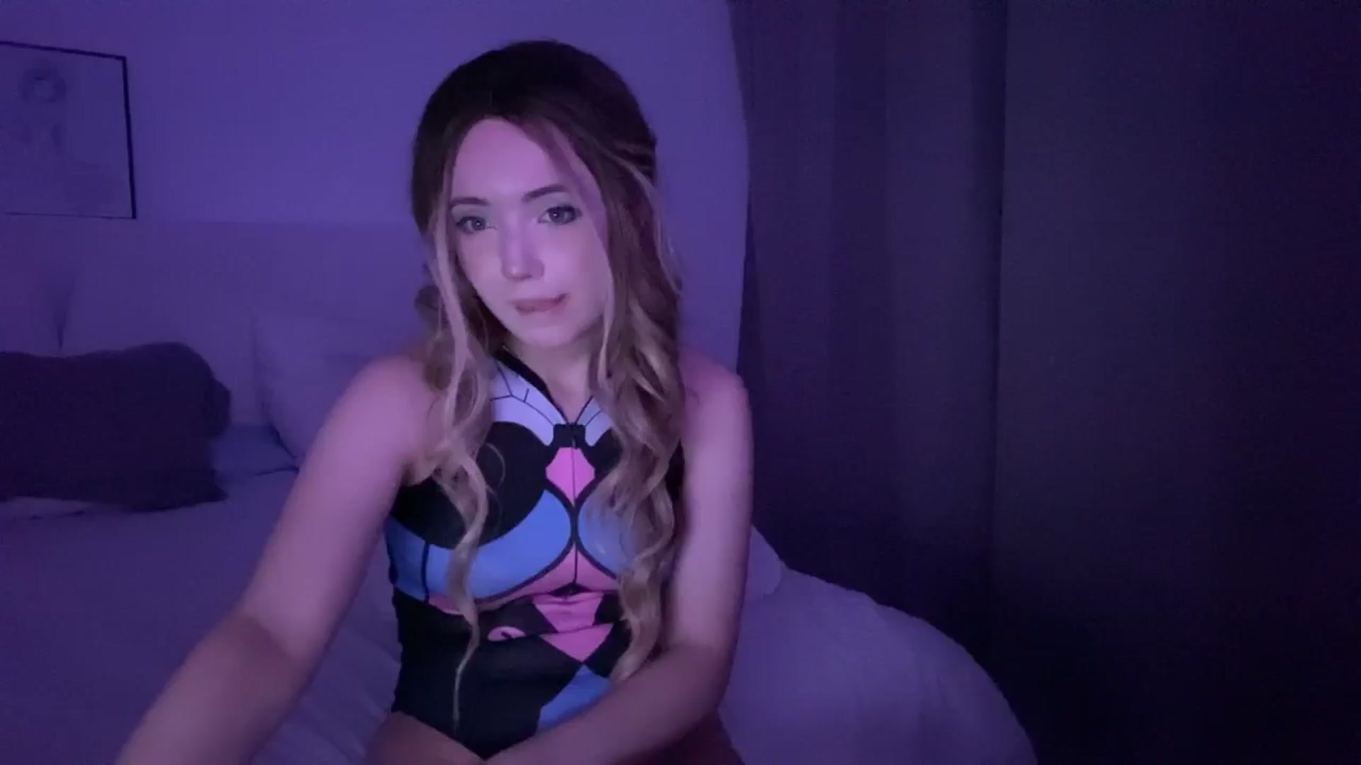 Gallery image thumbnail from velvetrush's myfreecams stream on, 06/21/2025, 19:00 image 11 of 20