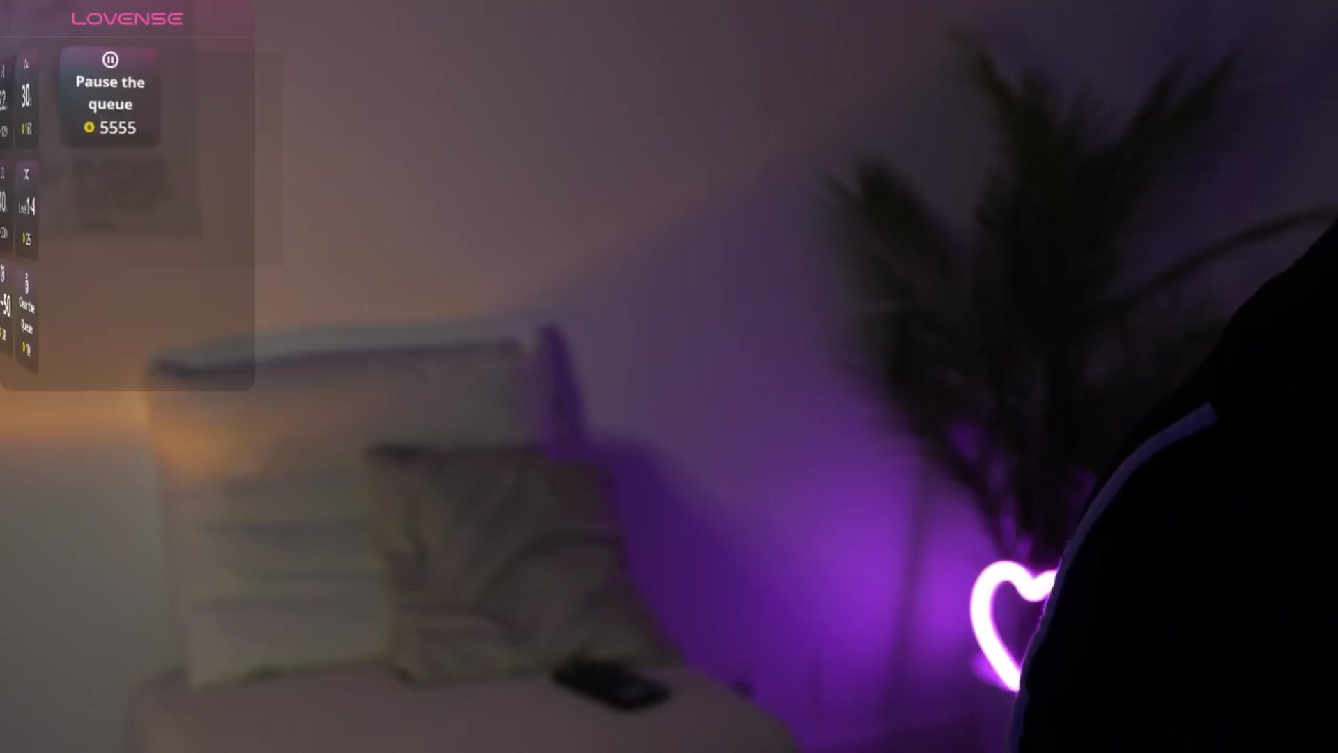 Gallery image thumbnail from velvetrush's myfreecams stream on, 10/07/2025, 24:59 image 4 of 20