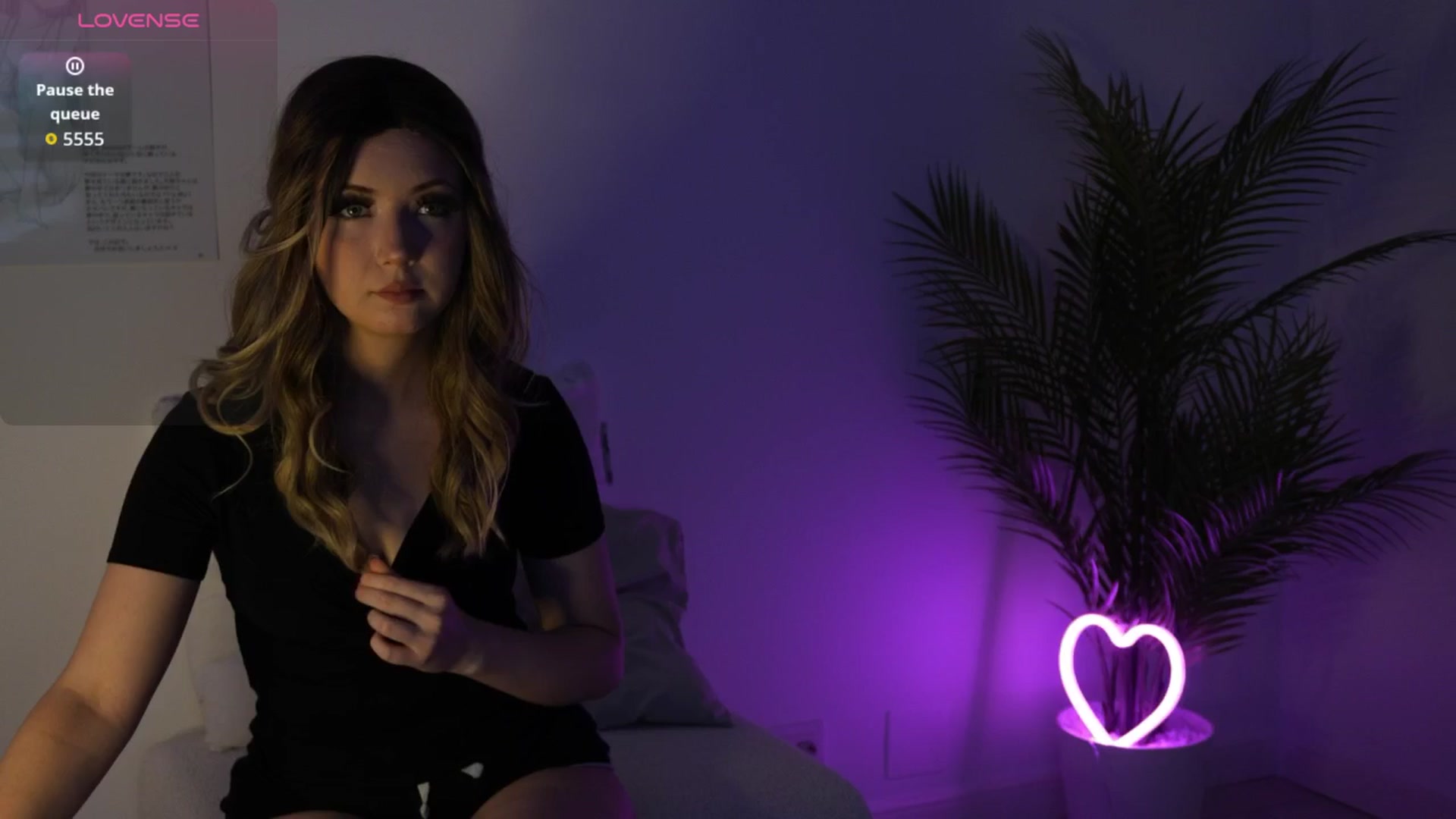 Gallery image thumbnail from velvetrush's myfreecams stream on, 10/07/2025, 24:59 image 10 of 20
