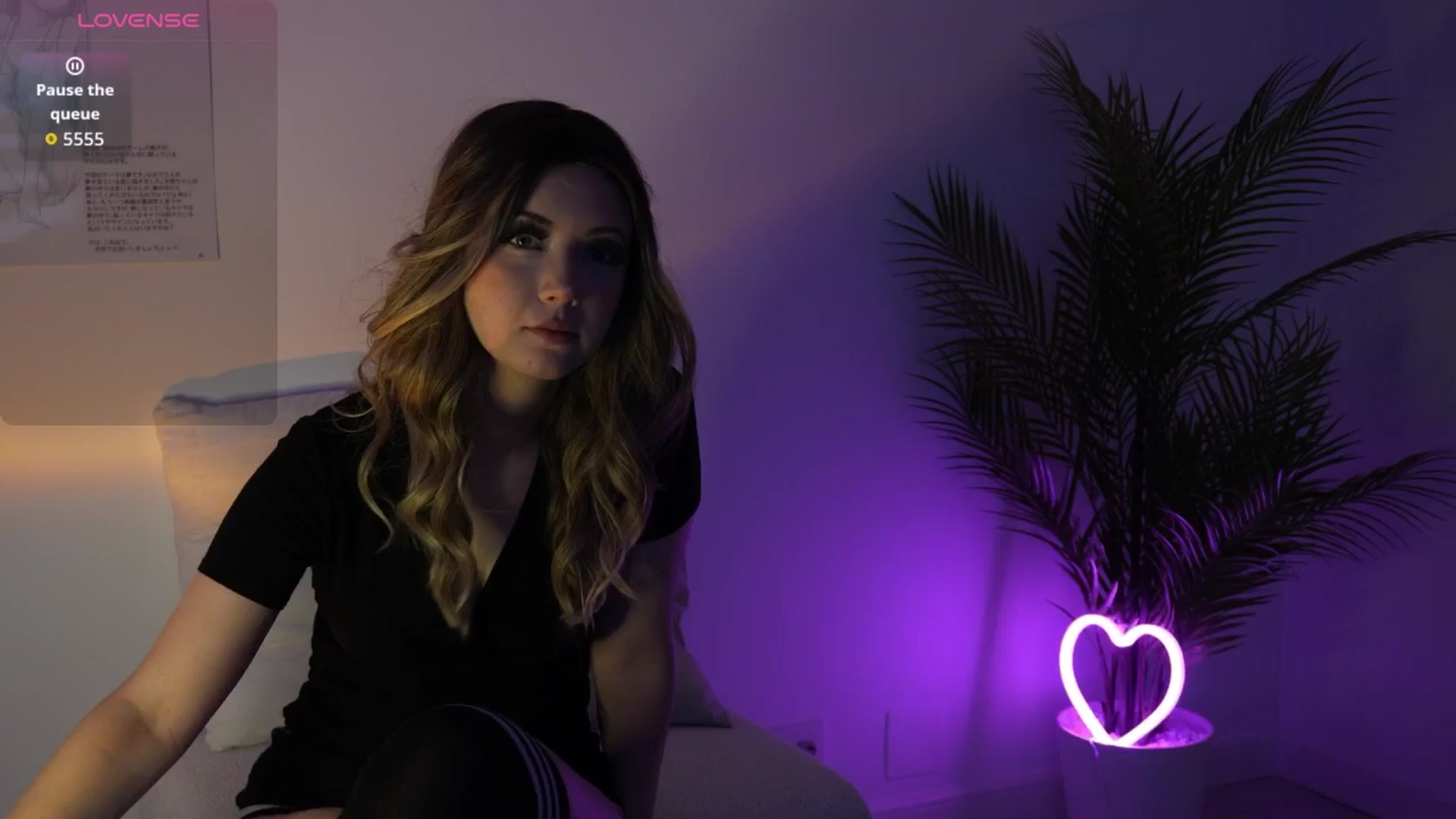 Gallery image thumbnail from velvetrush's myfreecams stream on, 10/07/2025, 24:59 image 7 of 20