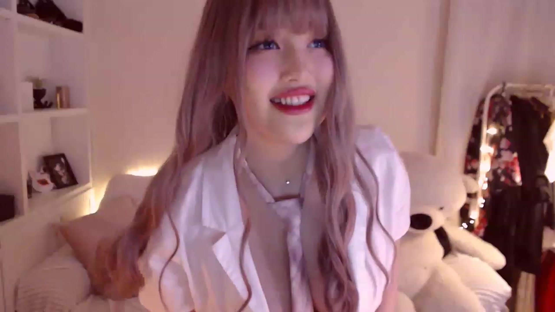 Gallery image thumbnail from veryberrry's myfreecams stream on, 01/14/2023, 12:44 image 18 of 20