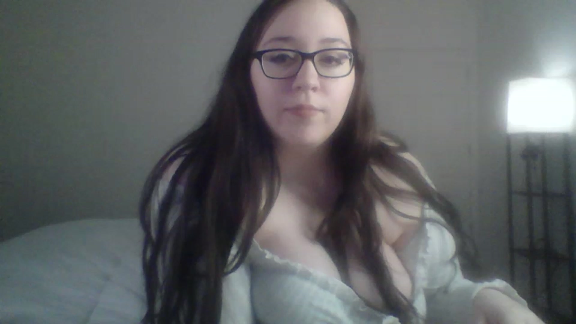 Gallery image thumbnail from victoriabxo's myfreecams stream on, 11/24/2022, 04:32 image 15 of 20