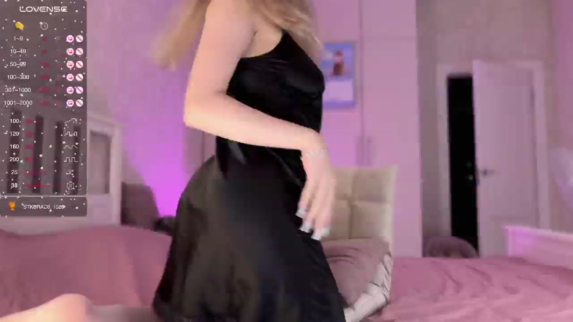 Gallery image thumbnail from villanell's myfreecams stream on, 07/08/2024, 12:59 image 17 of 20