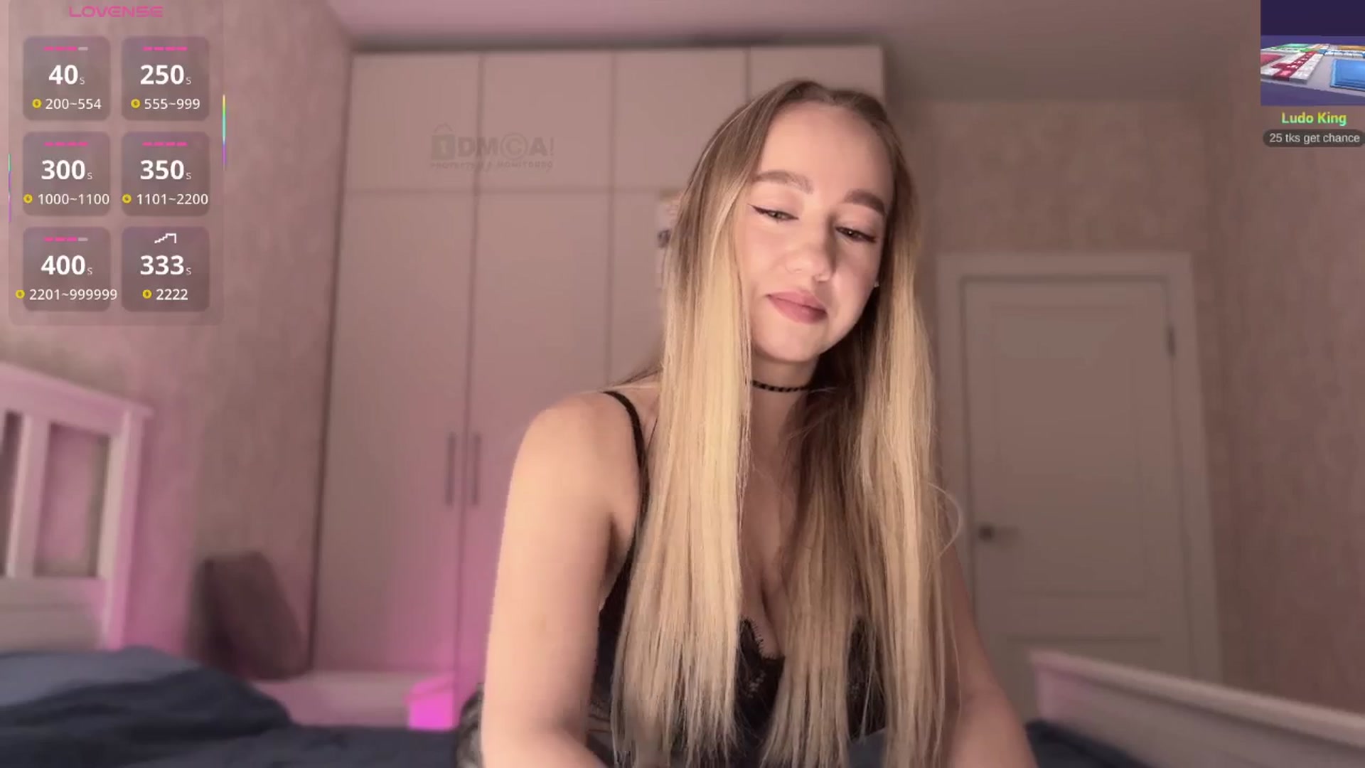 Gallery image thumbnail from villanell's myfreecams stream on, 08/10/2025, 15:00 image 11 of 20