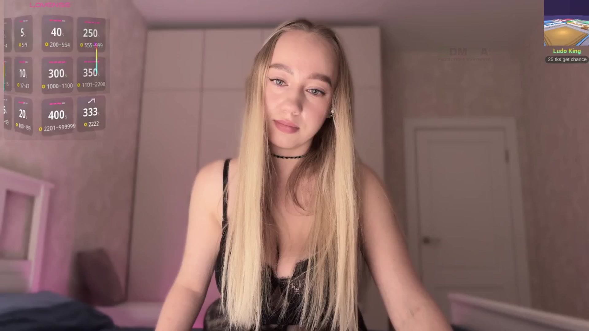 Gallery image thumbnail from villanell's myfreecams stream on, 08/10/2025, 15:00 image 19 of 20