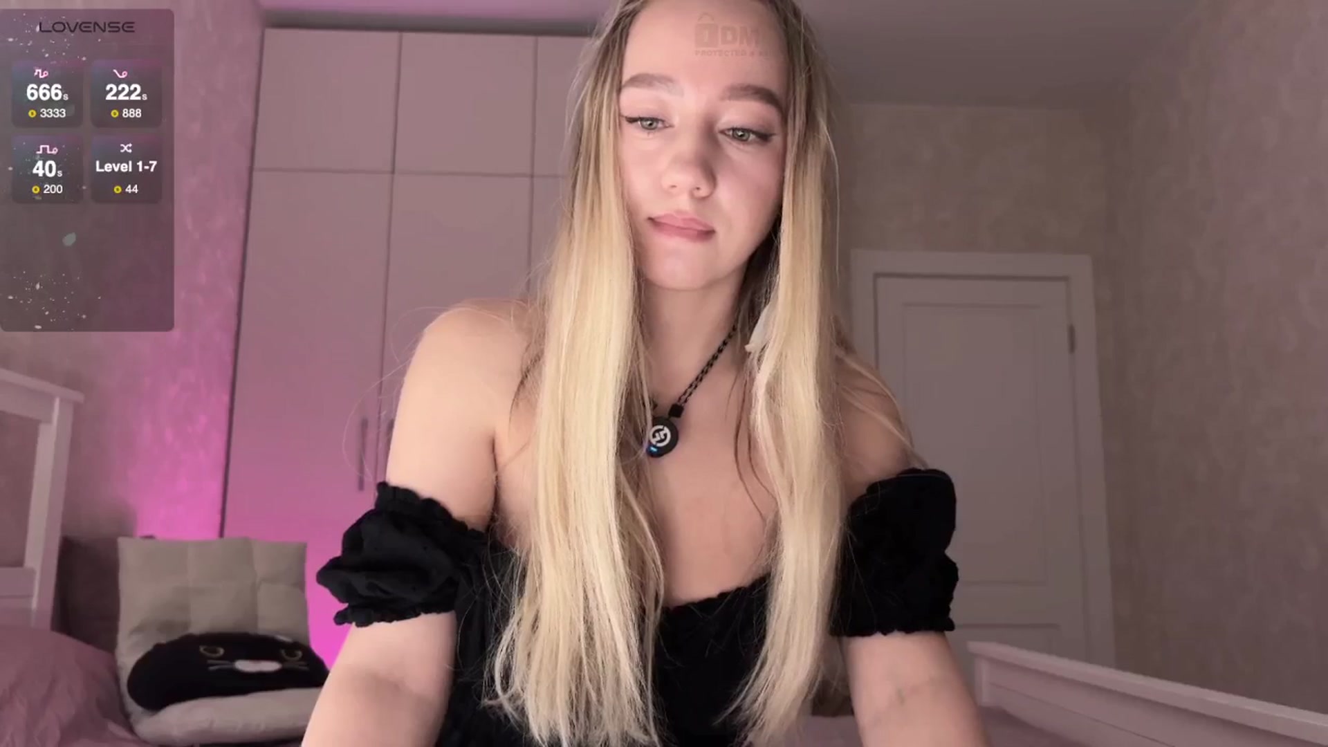 Gallery image thumbnail from villanell's myfreecams stream on, 08/16/2025, 16:44 image 5 of 20