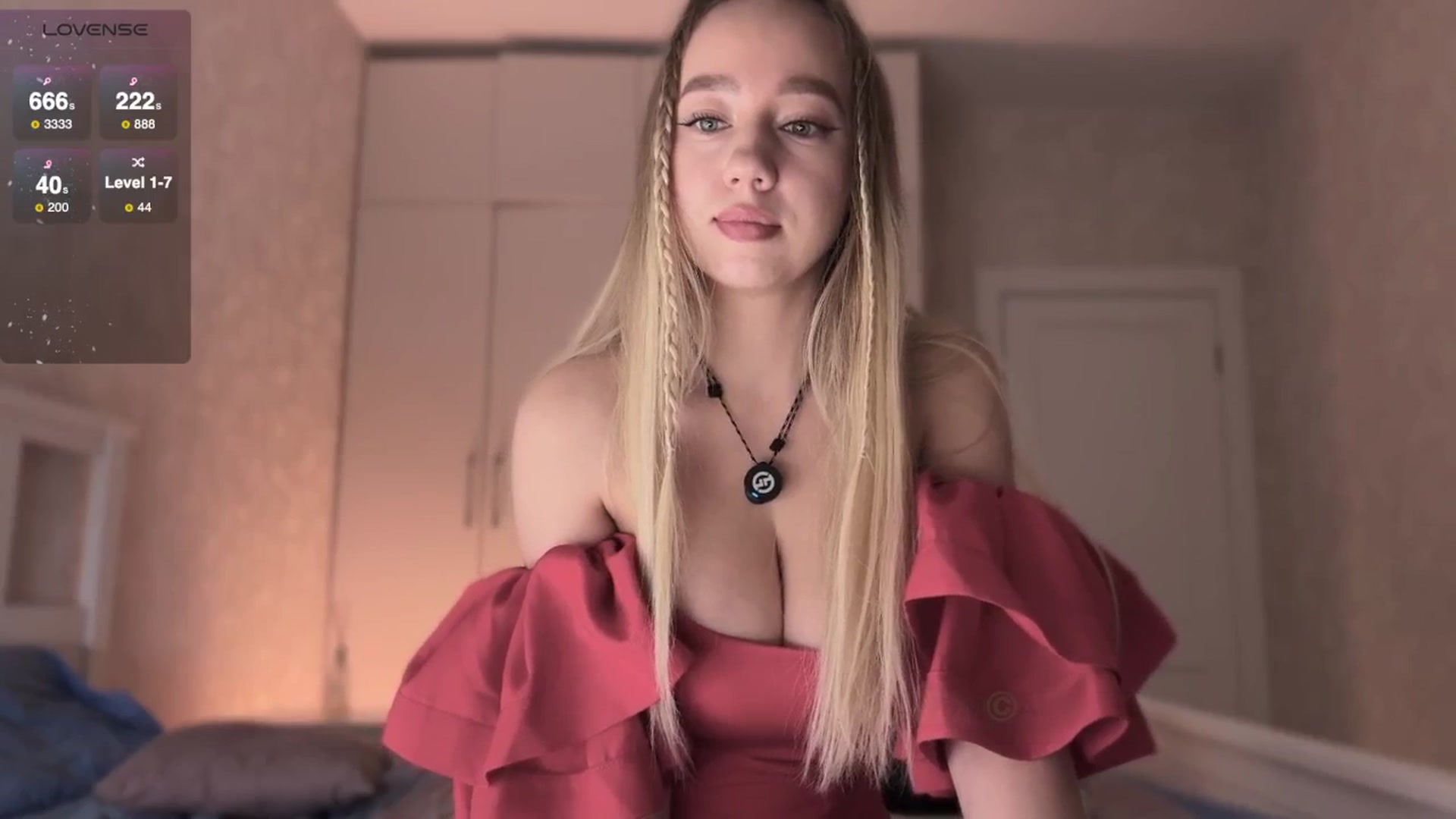 Gallery image thumbnail from villanell's myfreecams stream on, 09/02/2025, 18:30 image 15 of 20