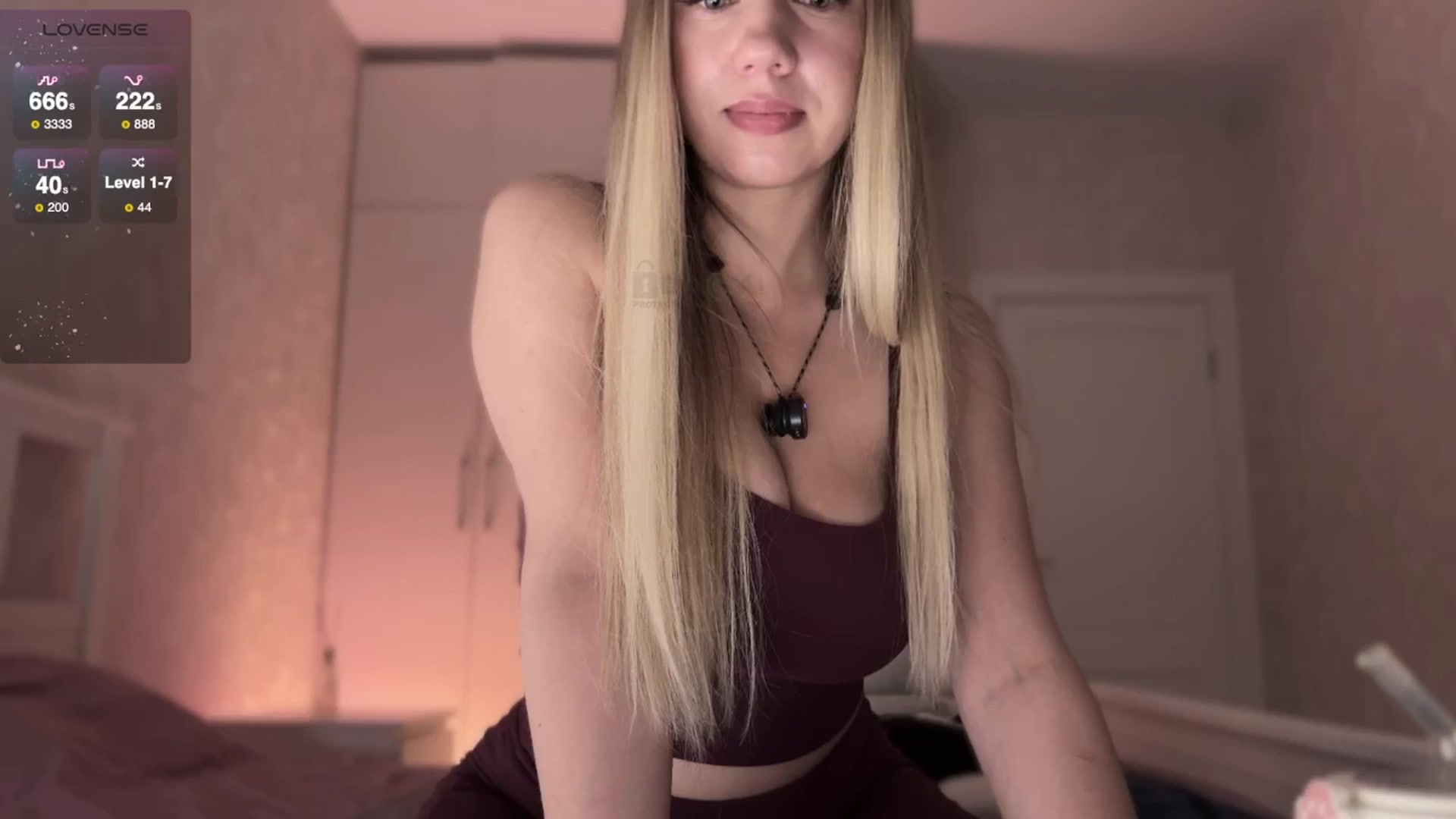 Gallery image thumbnail from villanell's myfreecams stream on, 09/12/2025, 18:27 image 16 of 20