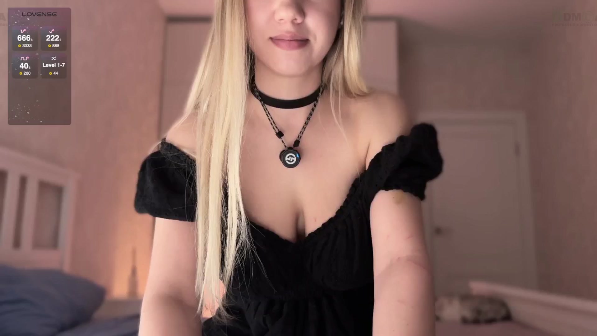 Gallery image thumbnail from villanell's myfreecams stream on, 09/25/2025, 17:07 image 3 of 20