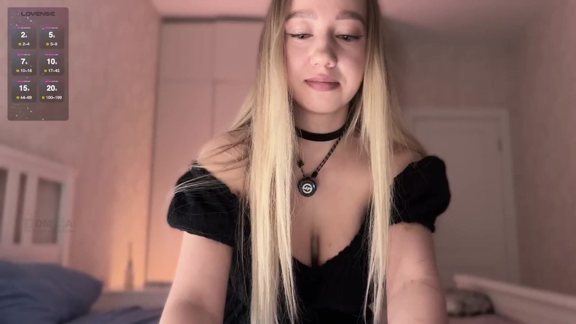 Gallery image thumbnail from villanell's myfreecams stream on, 09/25/2025, 17:07 image 5 of 20