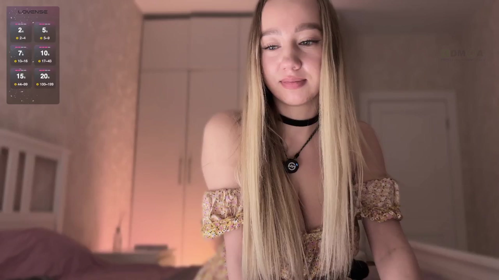 Gallery image thumbnail from villanell's myfreecams stream on, 09/30/2025, 14:09 image 12 of 20