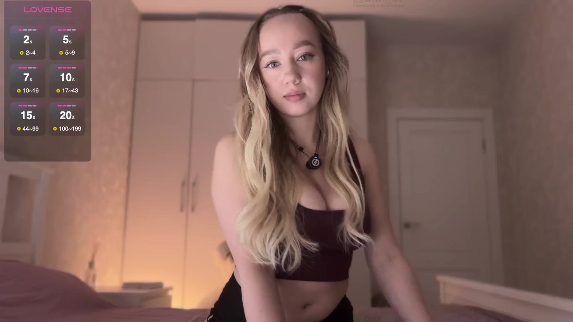 Gallery image thumbnail from villanell's myfreecams stream on, 10/04/2025, 12:14 image 19 of 20