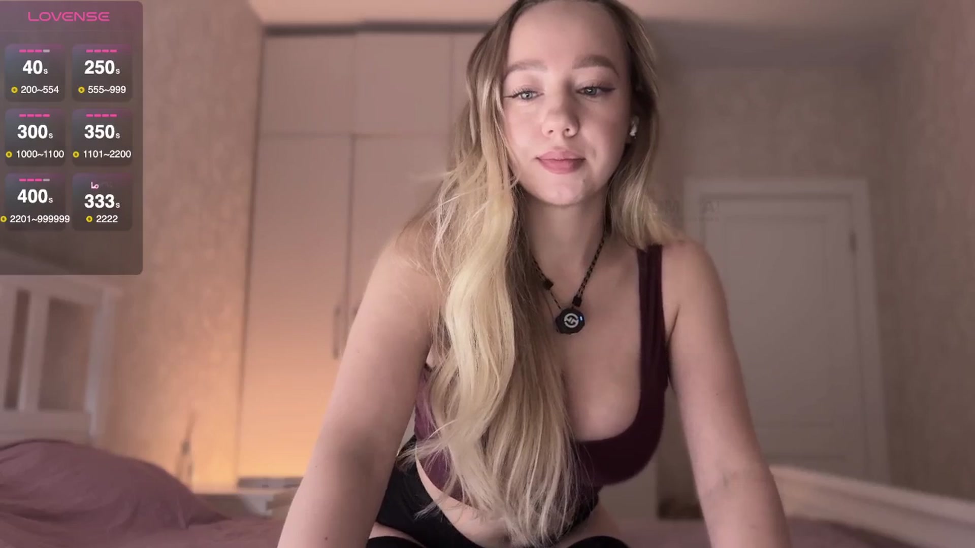 Gallery image thumbnail from villanell's myfreecams stream on, 10/04/2025, 14:53 image 4 of 20