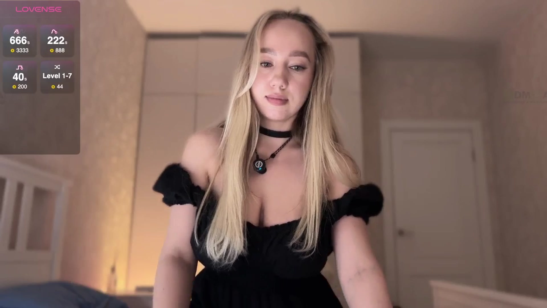 Gallery image thumbnail from villanell's myfreecams stream on, 10/13/2025, 14:26 image 14 of 20