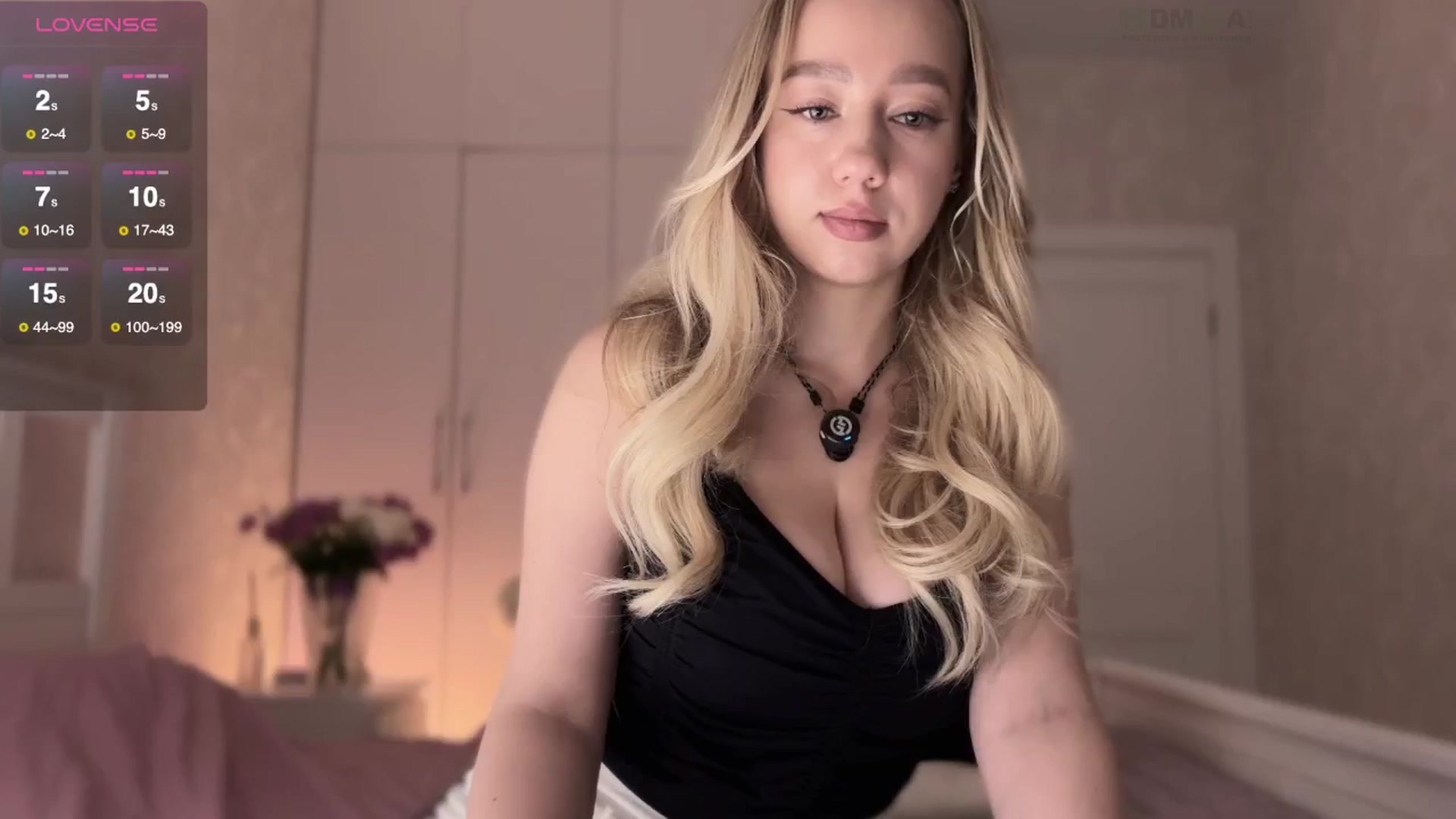 Gallery image thumbnail from villanell's myfreecams stream on, 10/22/2025, 16:37 image 13 of 20