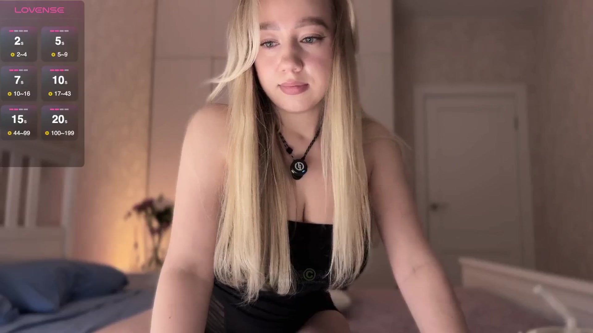 Gallery image thumbnail from villanell's myfreecams stream on, 10/23/2025, 16:27 image 11 of 20