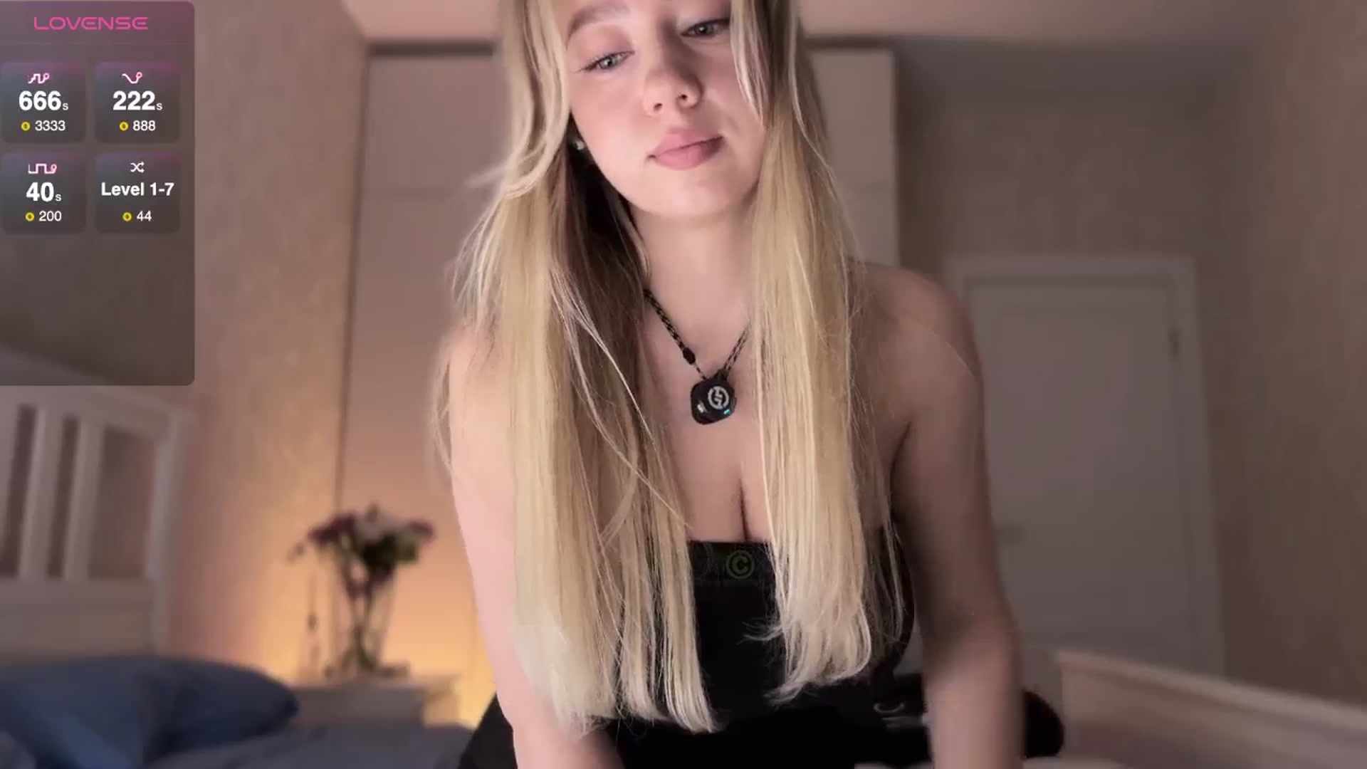 Gallery image thumbnail from villanell's myfreecams stream on, 10/23/2025, 16:27 image 6 of 20