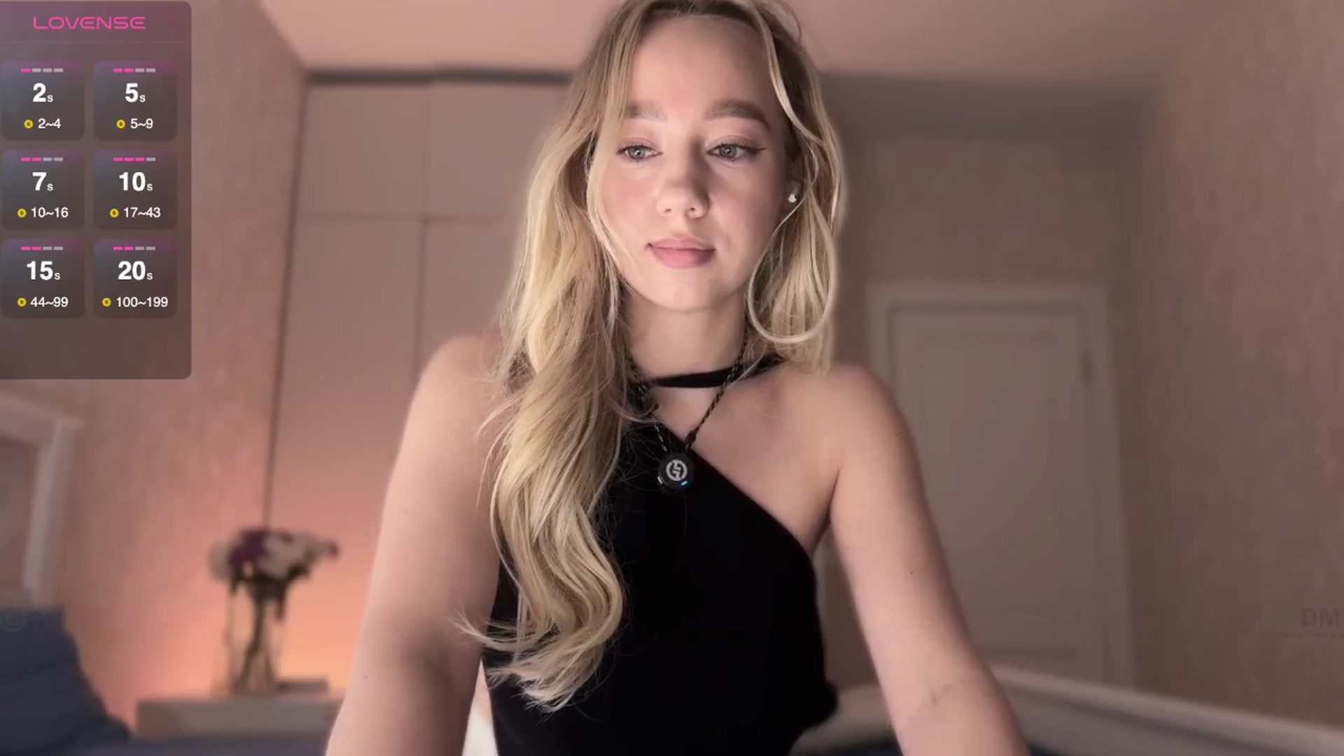 Gallery image thumbnail from villanell's myfreecams stream on, 10/24/2025, 16:22 image 16 of 20