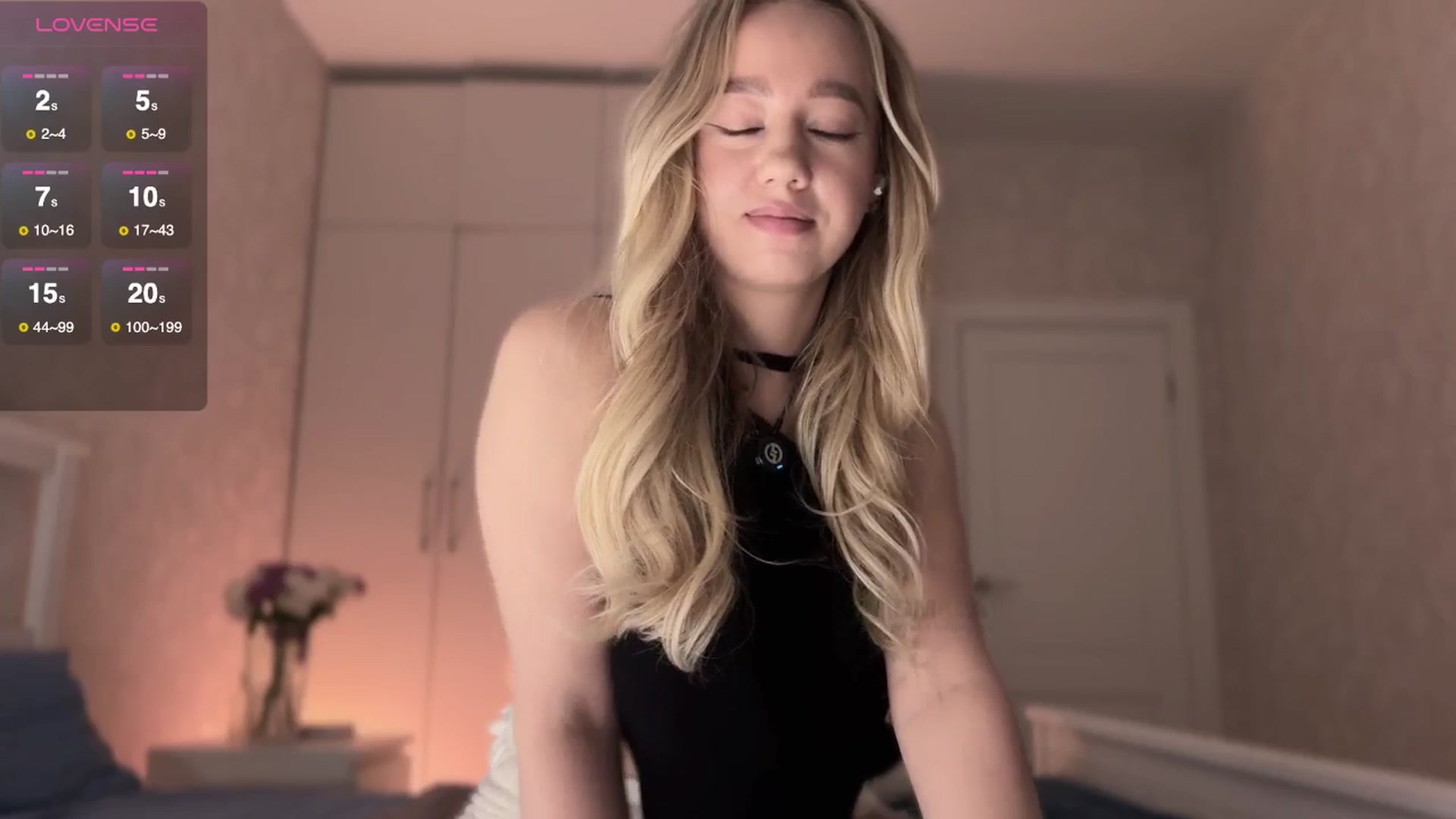 Gallery image thumbnail from villanell's myfreecams stream on, 10/24/2025, 16:22 image 20 of 20
