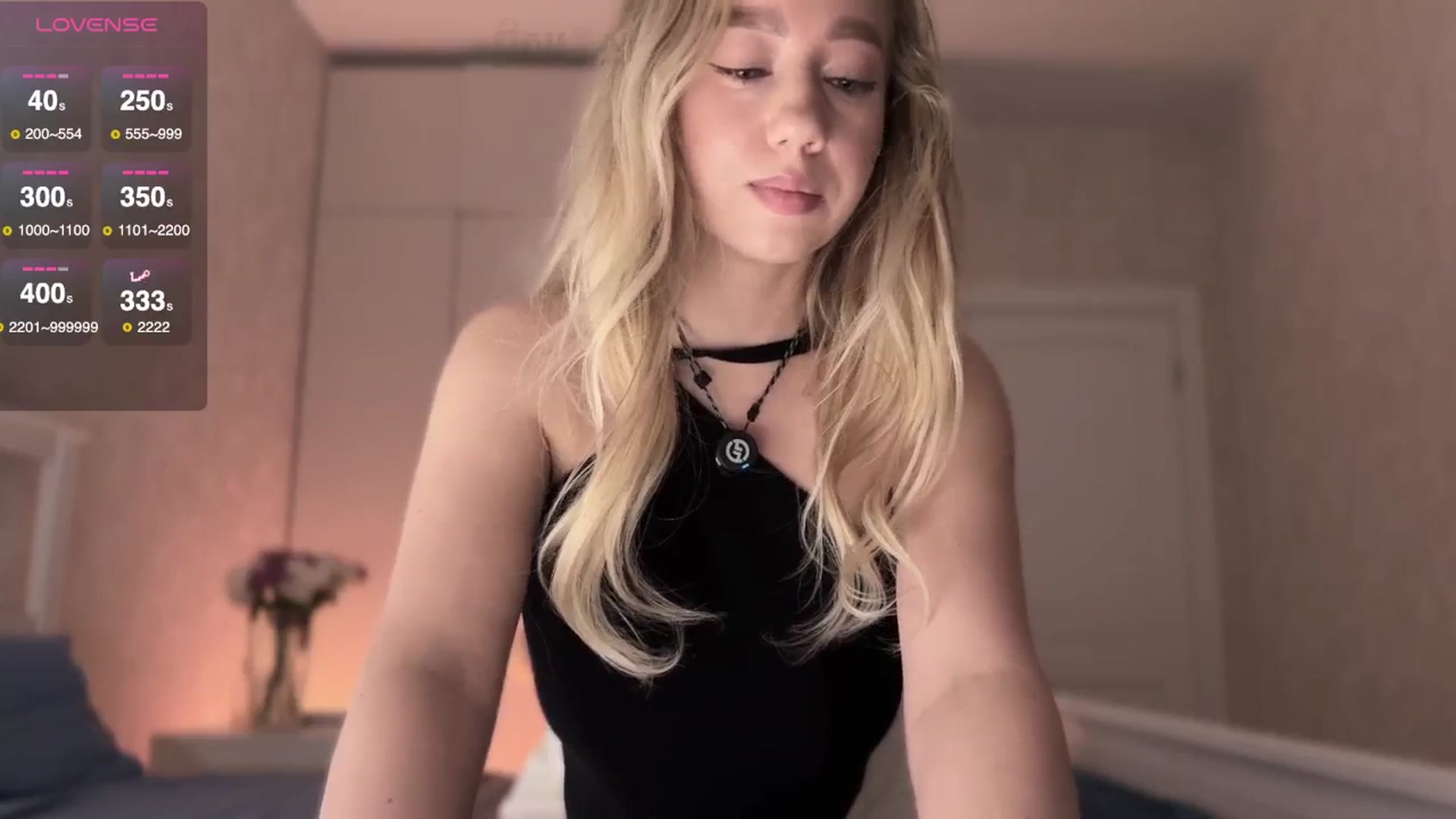 Gallery image thumbnail from villanell's myfreecams stream on, 10/24/2025, 16:22 image 18 of 20