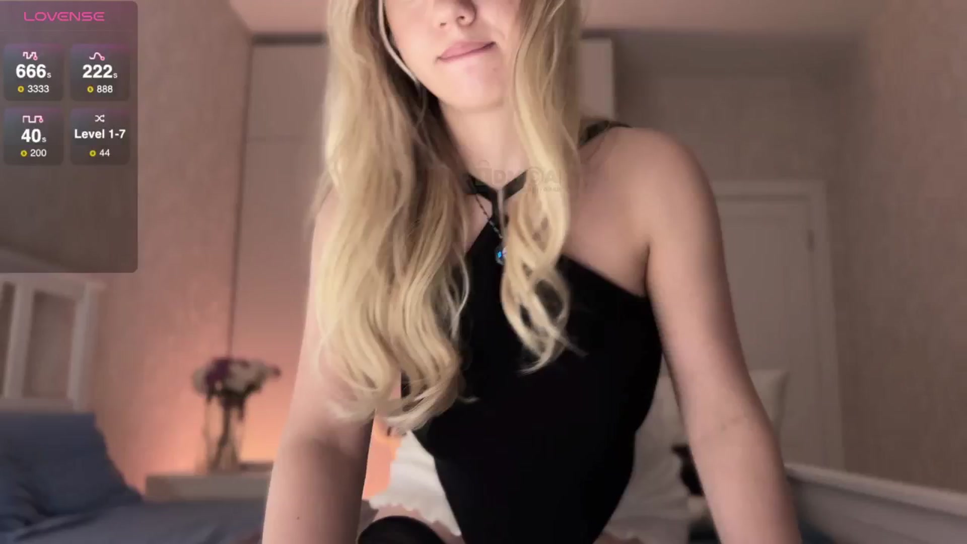 Gallery image thumbnail from villanell's myfreecams stream on, 10/24/2025, 19:06 image 6 of 20