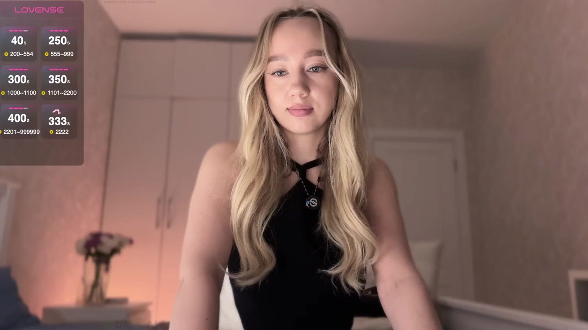 Gallery image thumbnail from villanell's myfreecams stream on, 10/24/2025, 19:06 image 4 of 20