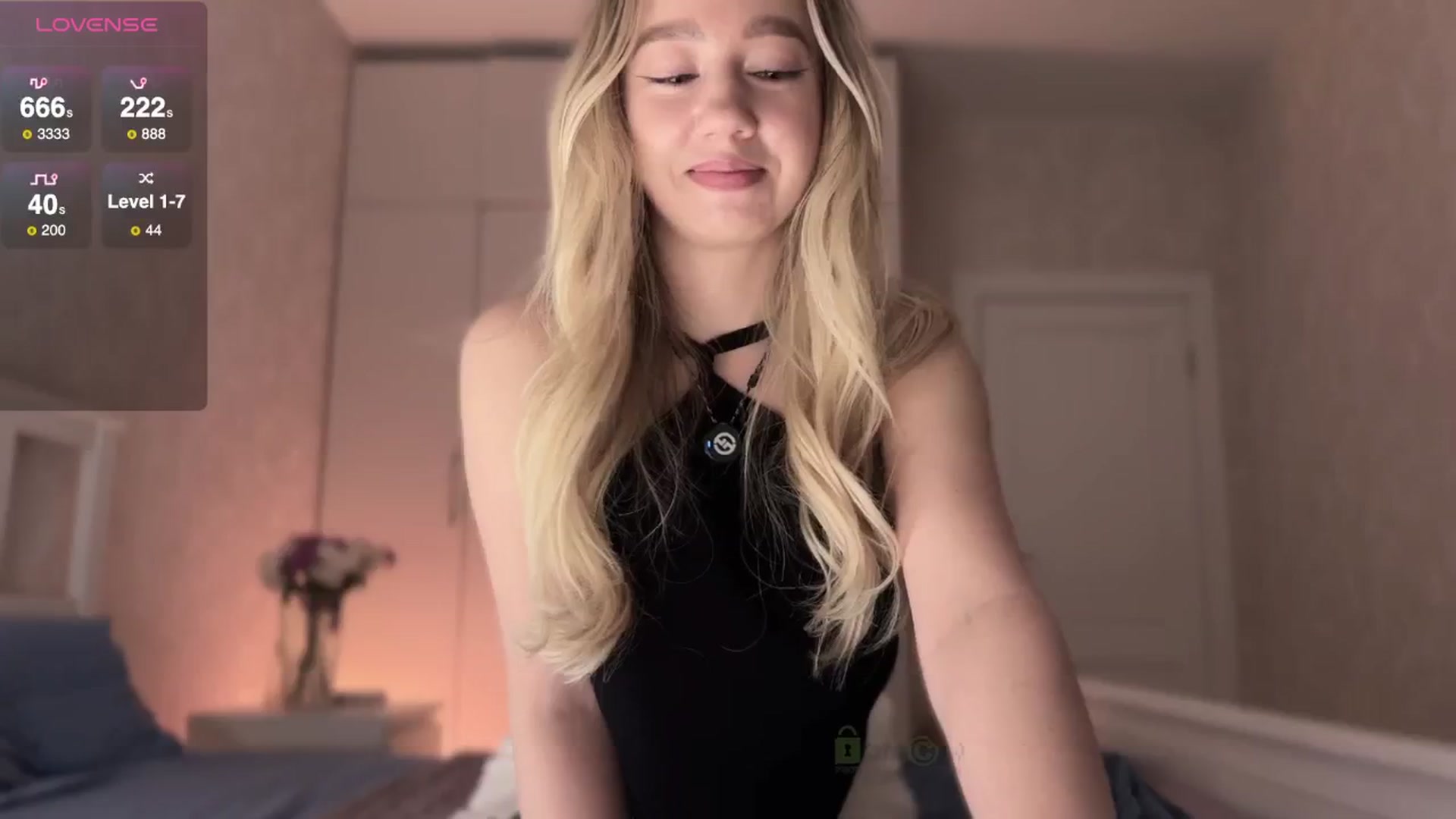 Gallery image thumbnail from villanell's myfreecams stream on, 10/24/2025, 19:06 image 11 of 20