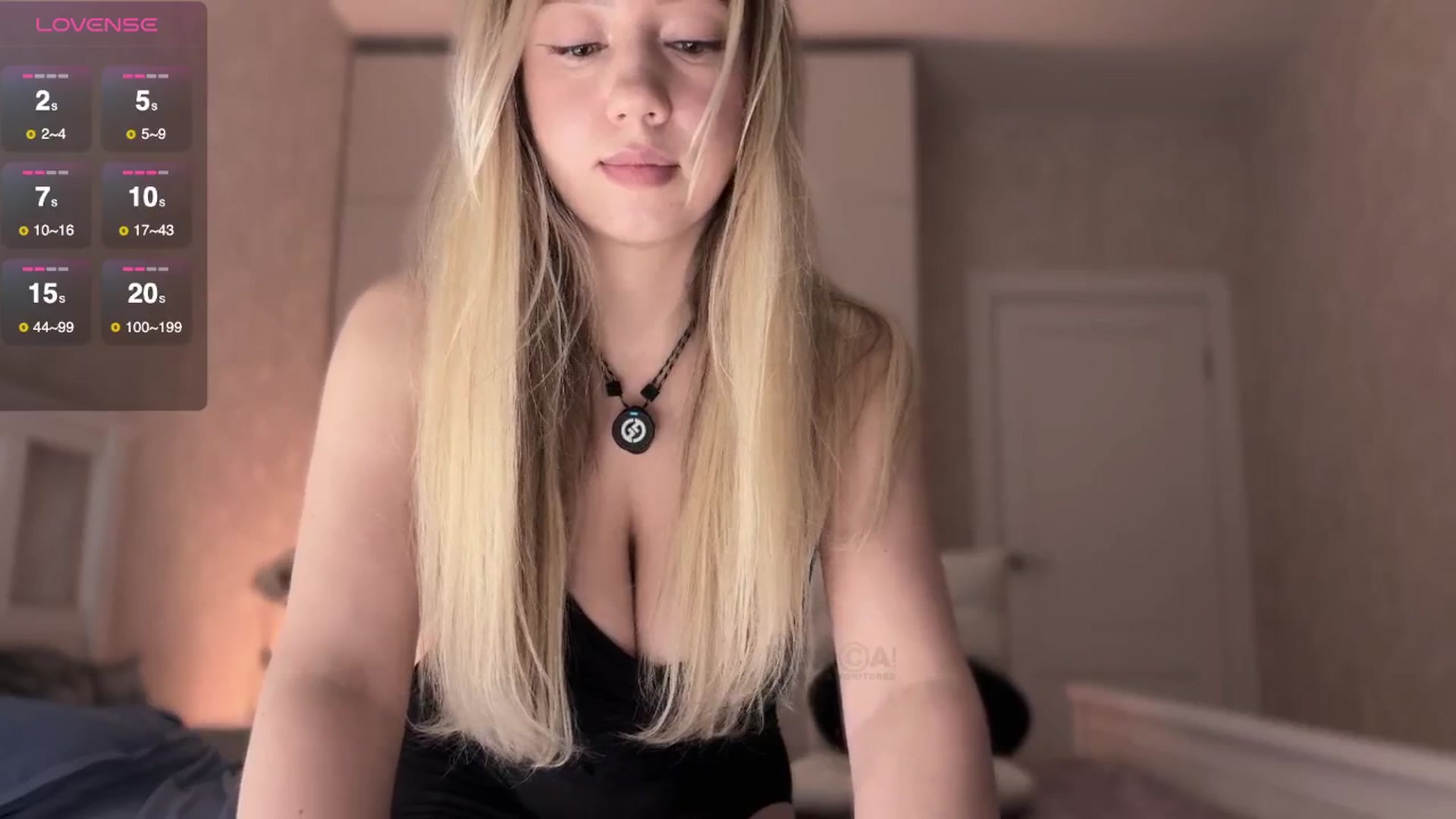 Gallery image thumbnail from villanell's myfreecams stream on, 10/25/2025, 15:53 image 10 of 20