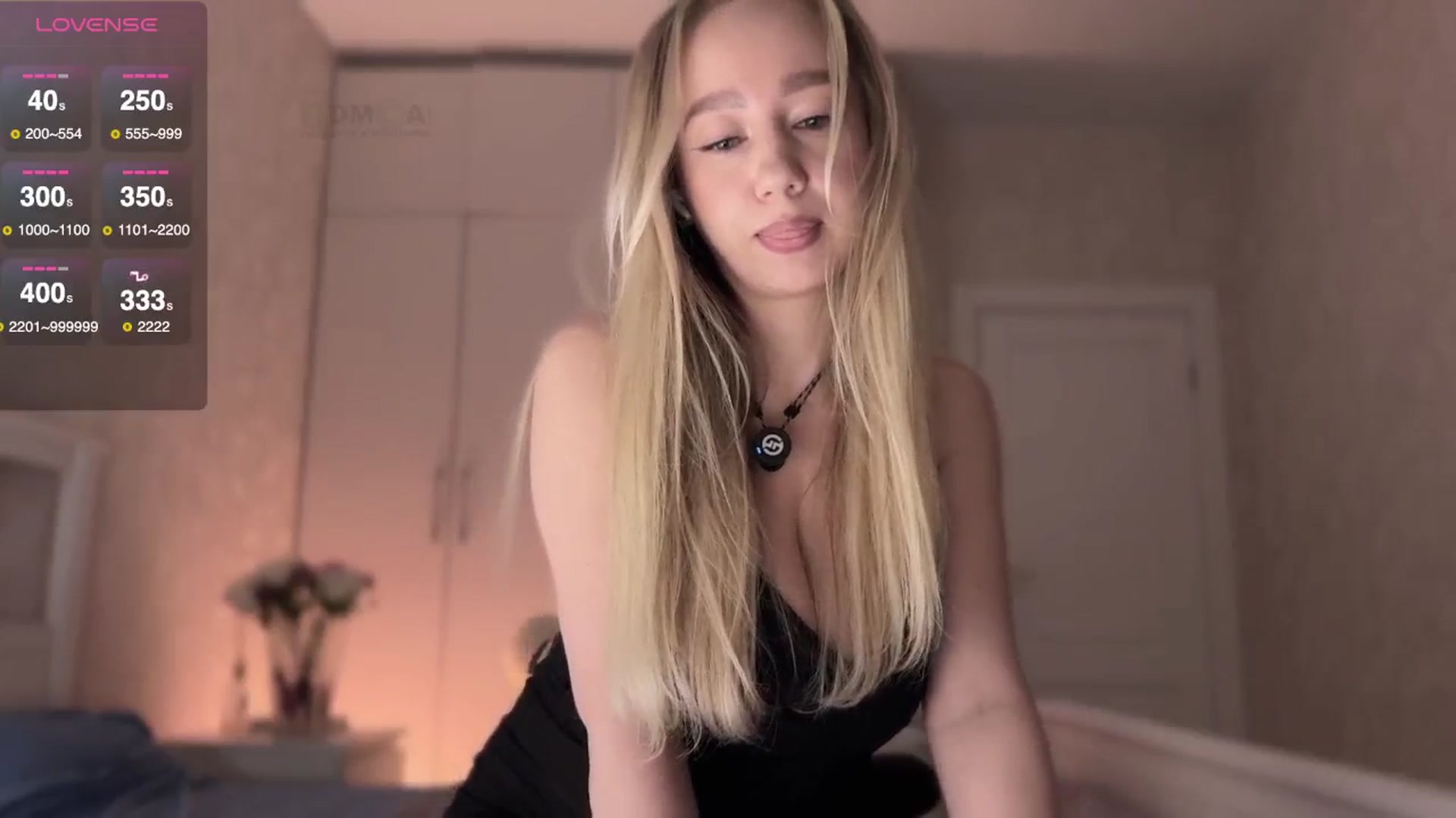 Gallery image thumbnail from villanell's myfreecams stream on, 10/25/2025, 17:12 image 12 of 20