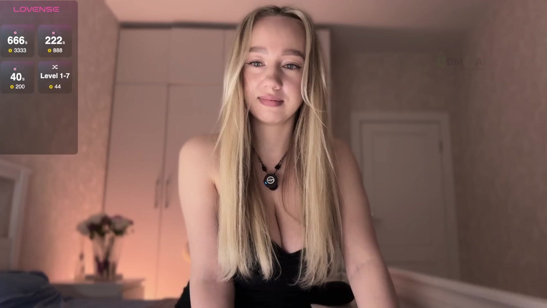 Gallery image thumbnail from villanell's myfreecams stream on, 10/25/2025, 18:18 image 17 of 20