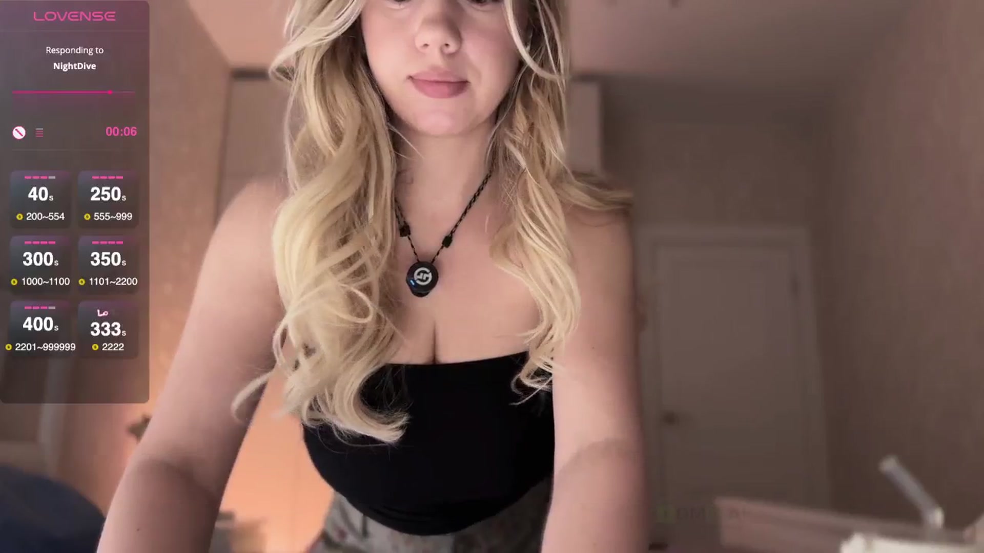 Gallery image thumbnail from villanell's myfreecams stream on, 10/28/2025, 16:39 image 4 of 20