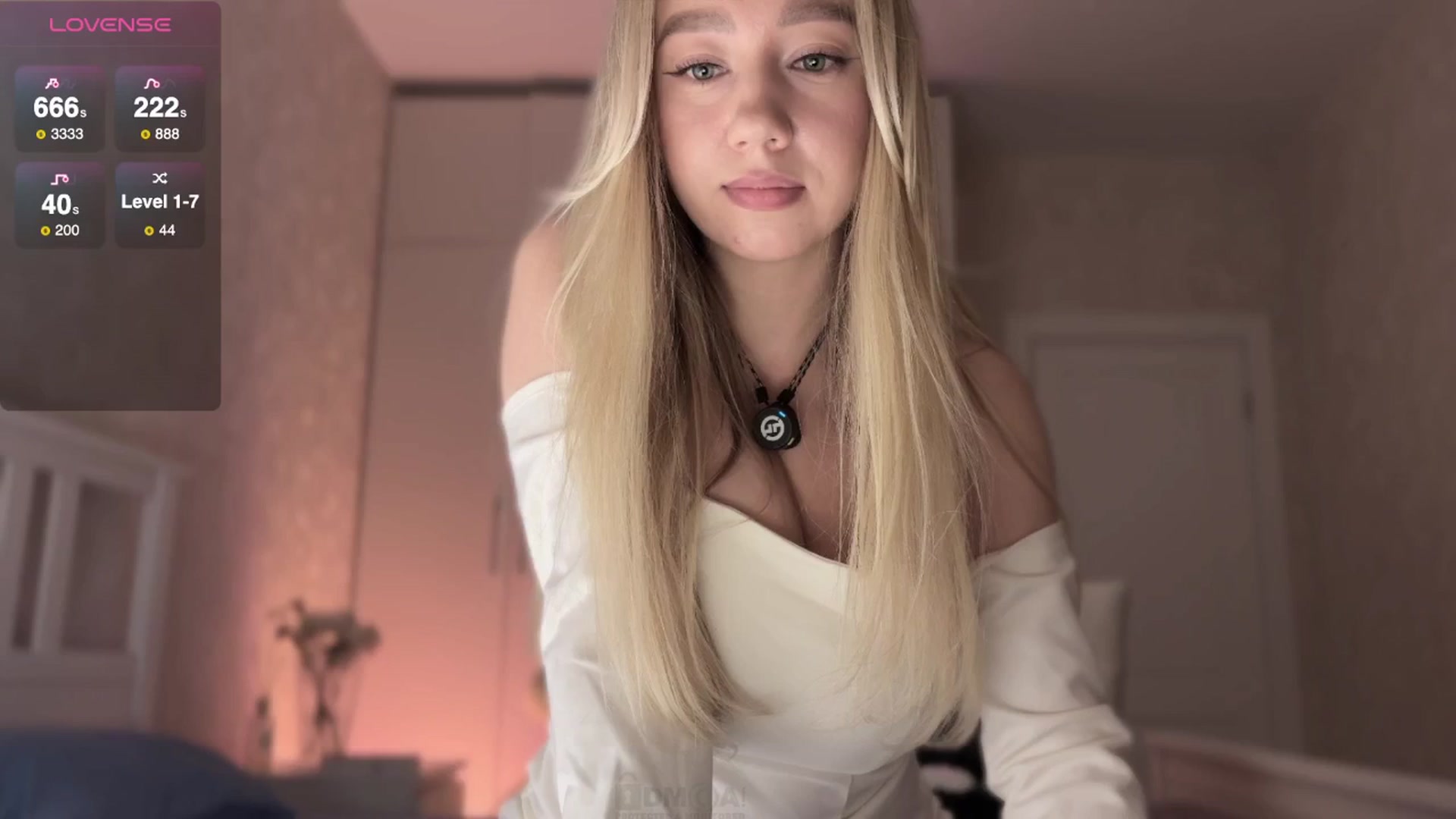 Gallery image thumbnail from villanell's myfreecams stream on, 10/29/2025, 16:57 image 19 of 20