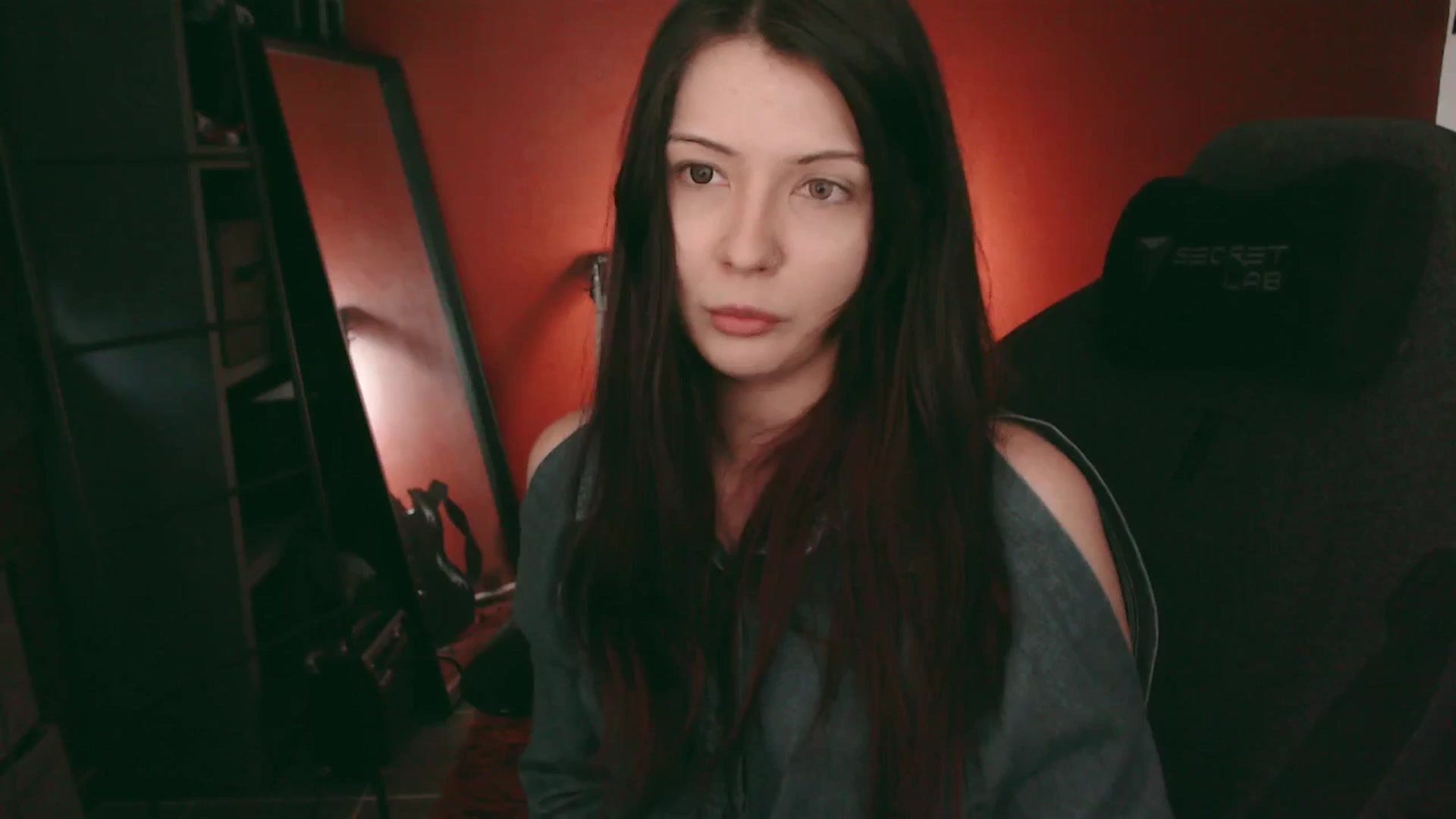 Gallery image thumbnail from vioda's myfreecams stream on, 05/30/2025, 04:47 image 2 of 20