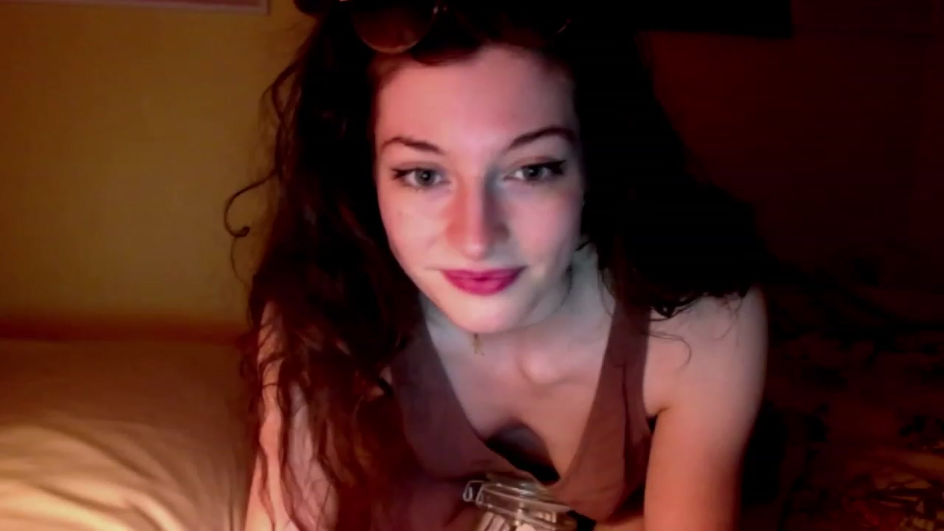 Gallery image thumbnail from viola__'s myfreecams stream on, 11/15/2022, 24:30 image 13 of 20