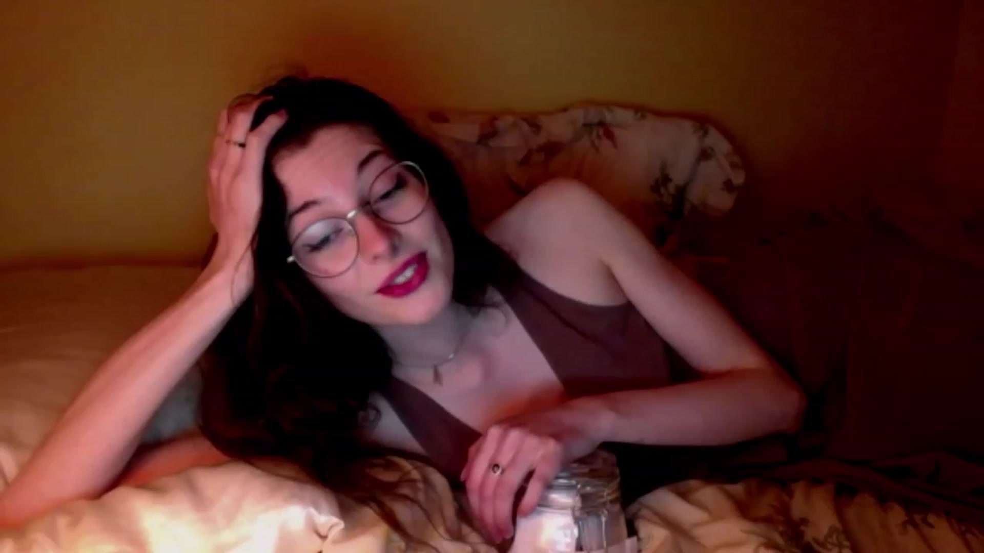 Gallery image thumbnail from viola__'s myfreecams stream on, 11/15/2022, 24:30 image 2 of 20