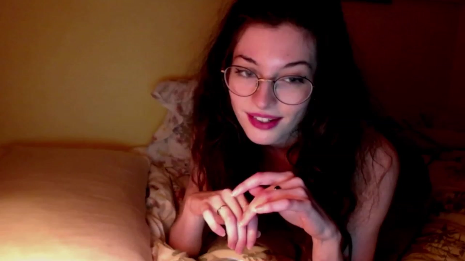 Gallery image thumbnail from viola__'s myfreecams stream on, 11/15/2022, 24:30 image 10 of 20