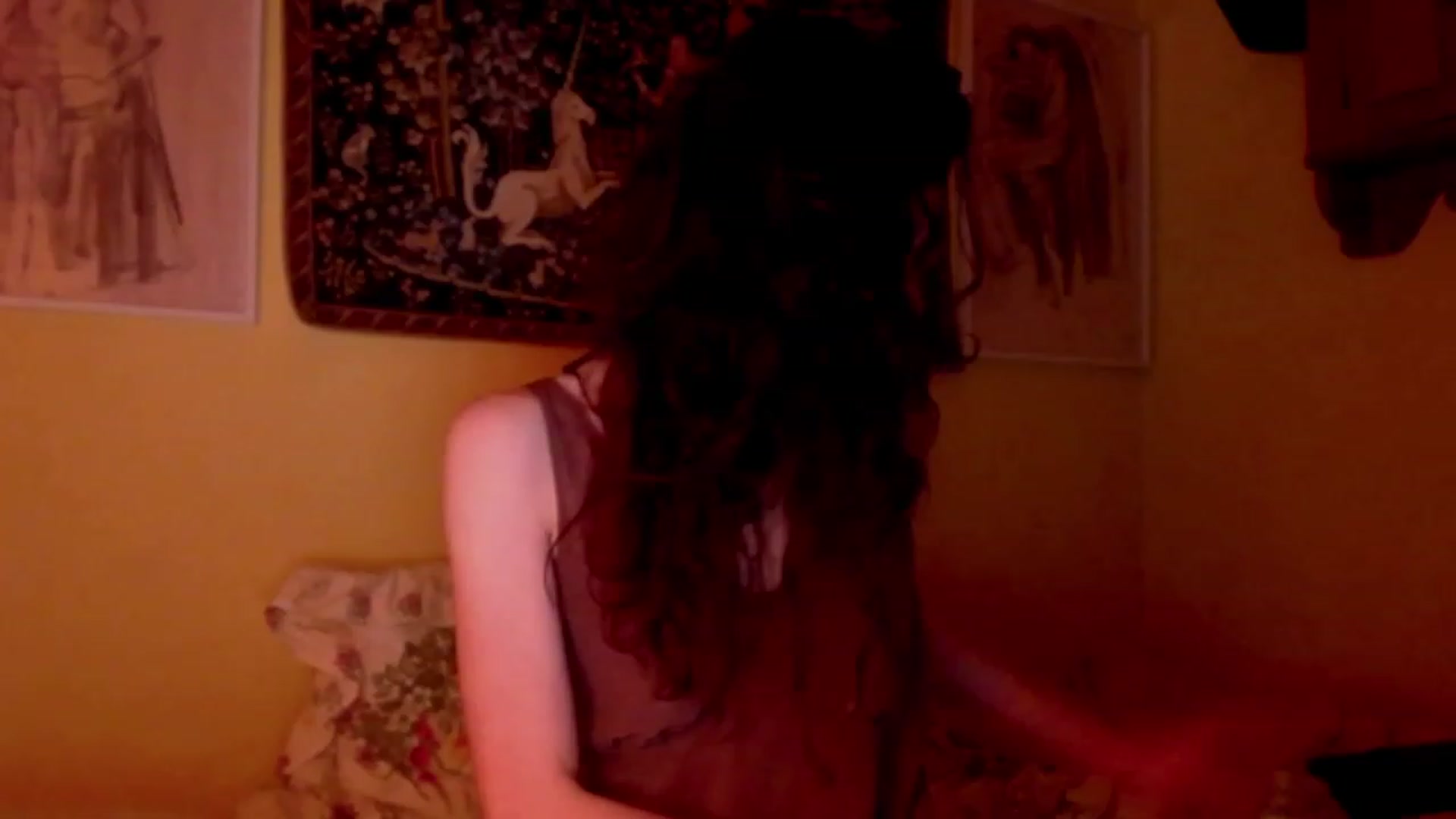 Gallery image thumbnail from viola__'s myfreecams stream on, 11/15/2022, 24:36 image 12 of 20