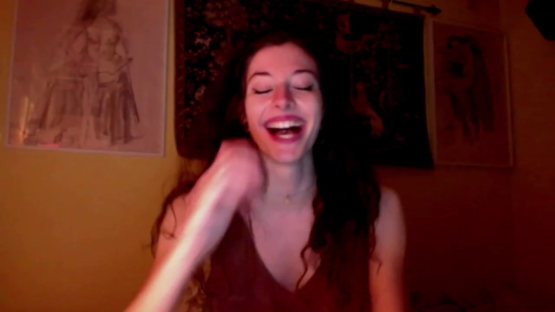 Gallery image thumbnail from viola__'s myfreecams stream on, 11/15/2022, 24:36 image 20 of 20