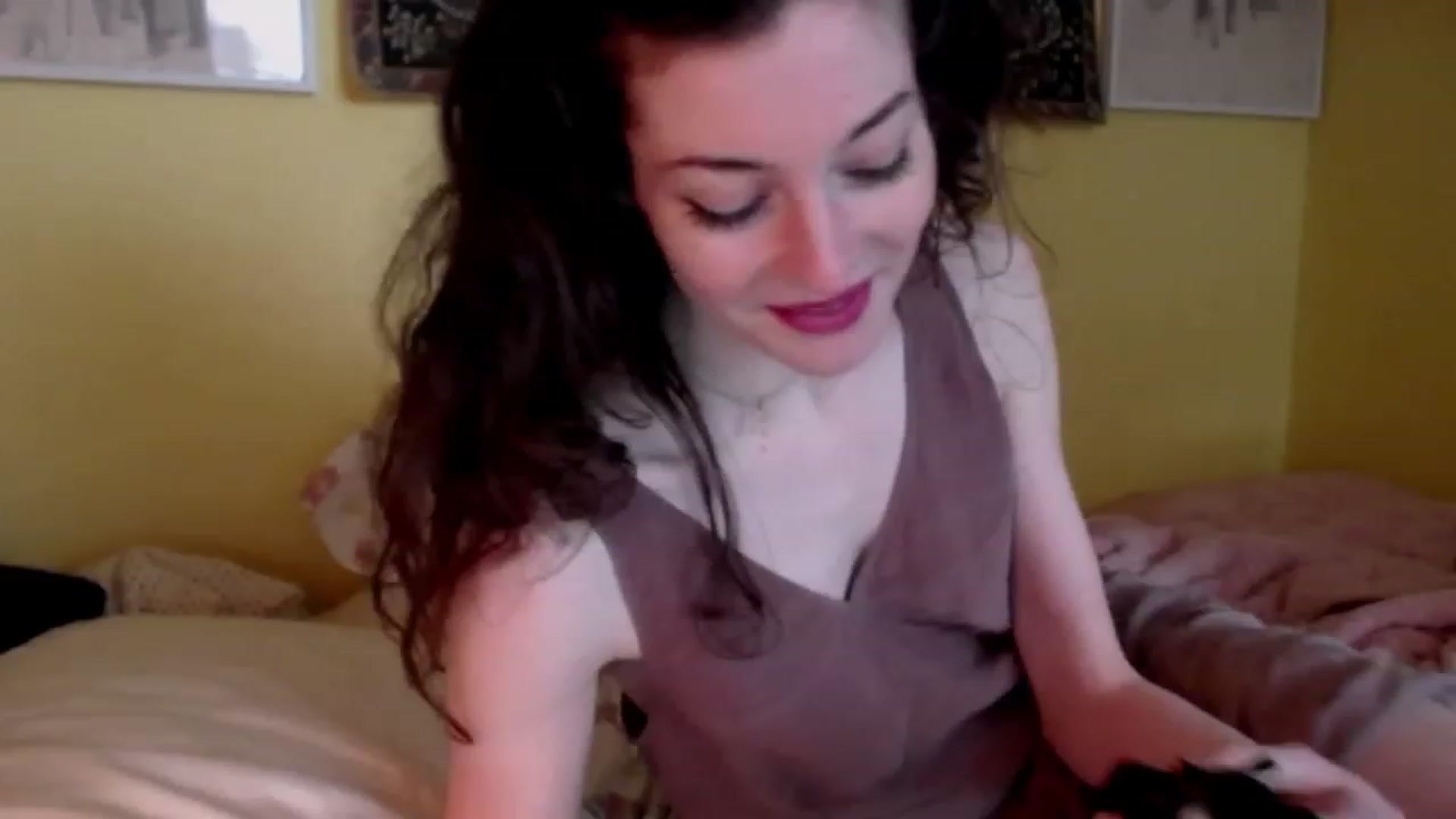 Gallery image thumbnail from viola__'s myfreecams stream on, 11/15/2022, 15:23 image 17 of 20