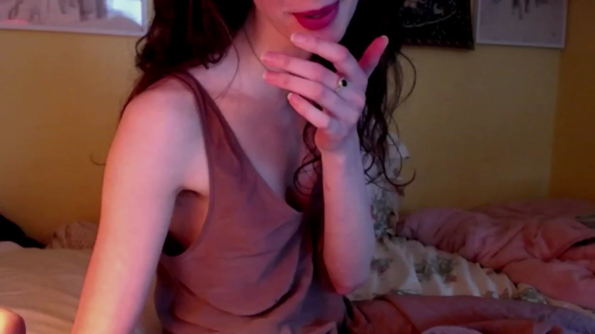 Gallery image thumbnail from viola__'s myfreecams stream on, 11/15/2022, 17:40 image 5 of 20
