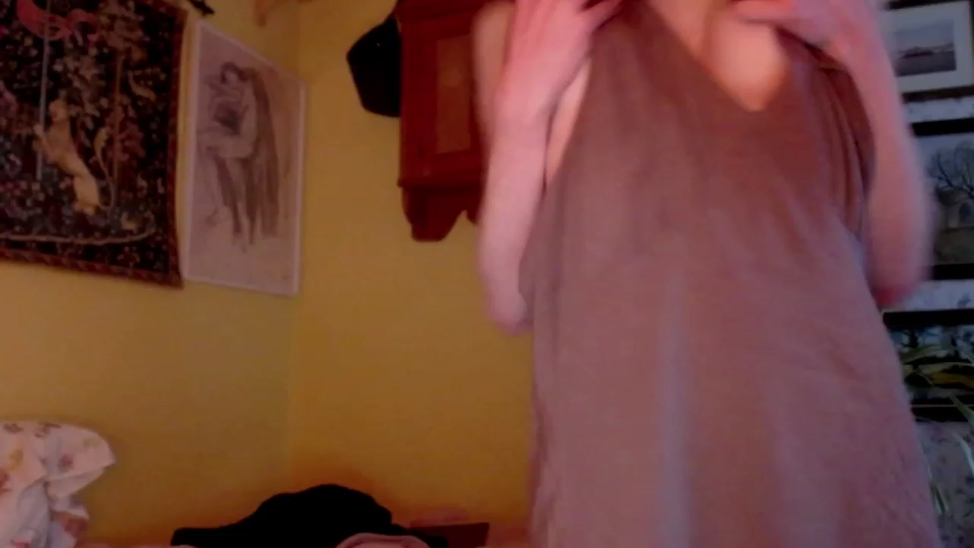 Gallery image thumbnail from viola__'s myfreecams stream on, 11/15/2022, 17:40 image 9 of 20