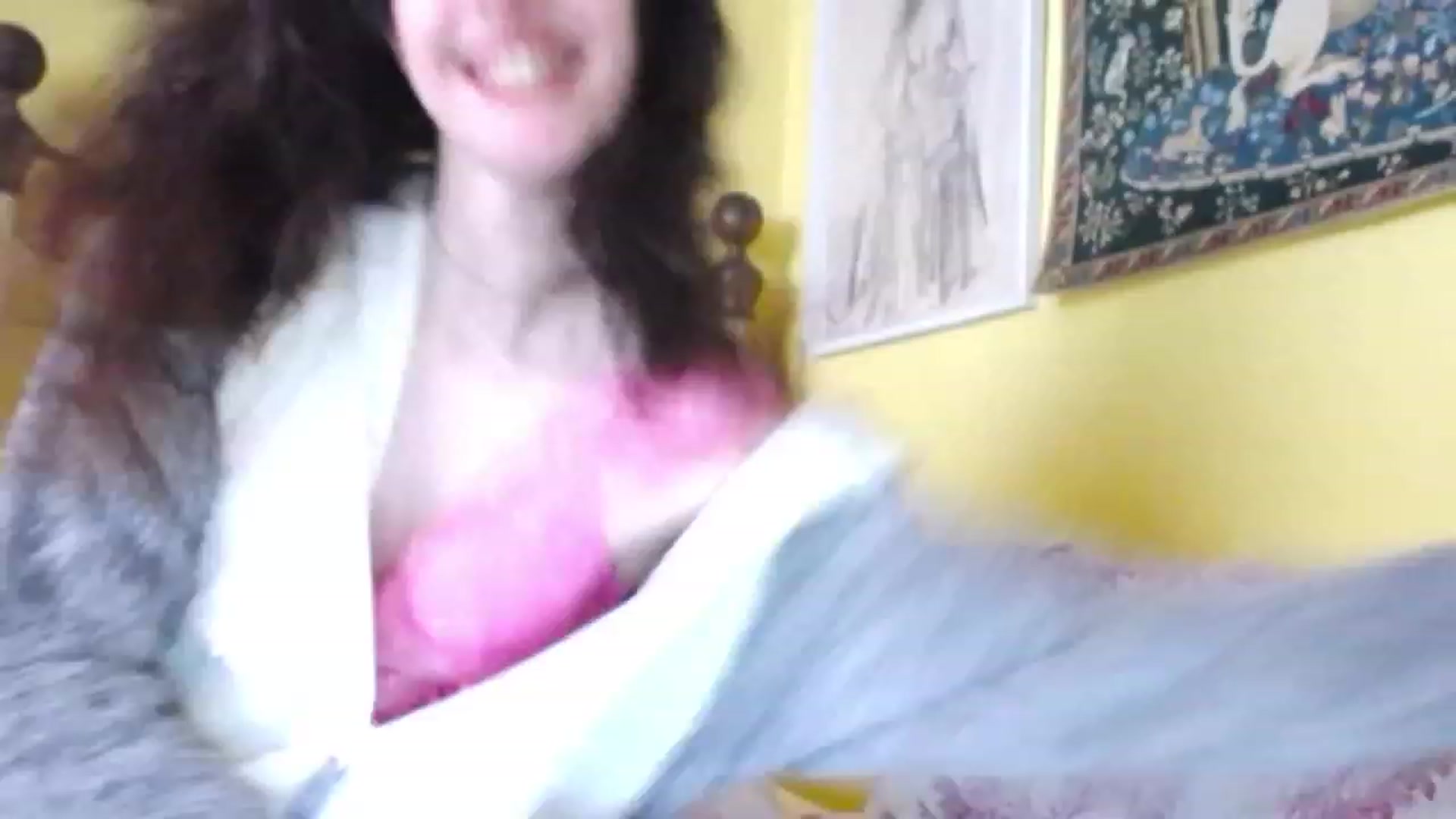 Gallery image thumbnail from viola__'s myfreecams stream on, 11/23/2022, 11:33 image 1 of 20