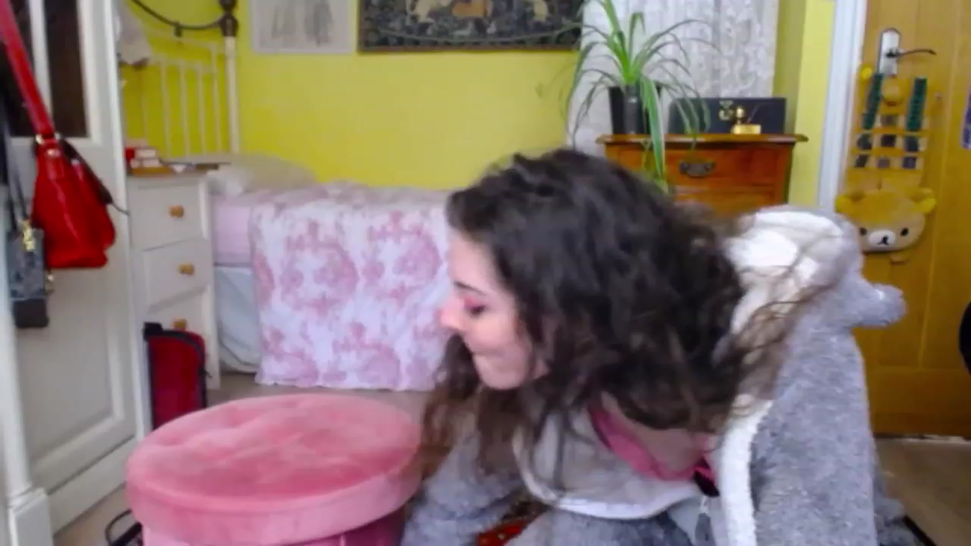 Gallery image thumbnail from viola__'s myfreecams stream on, 11/23/2022, 13:35 image 11 of 20