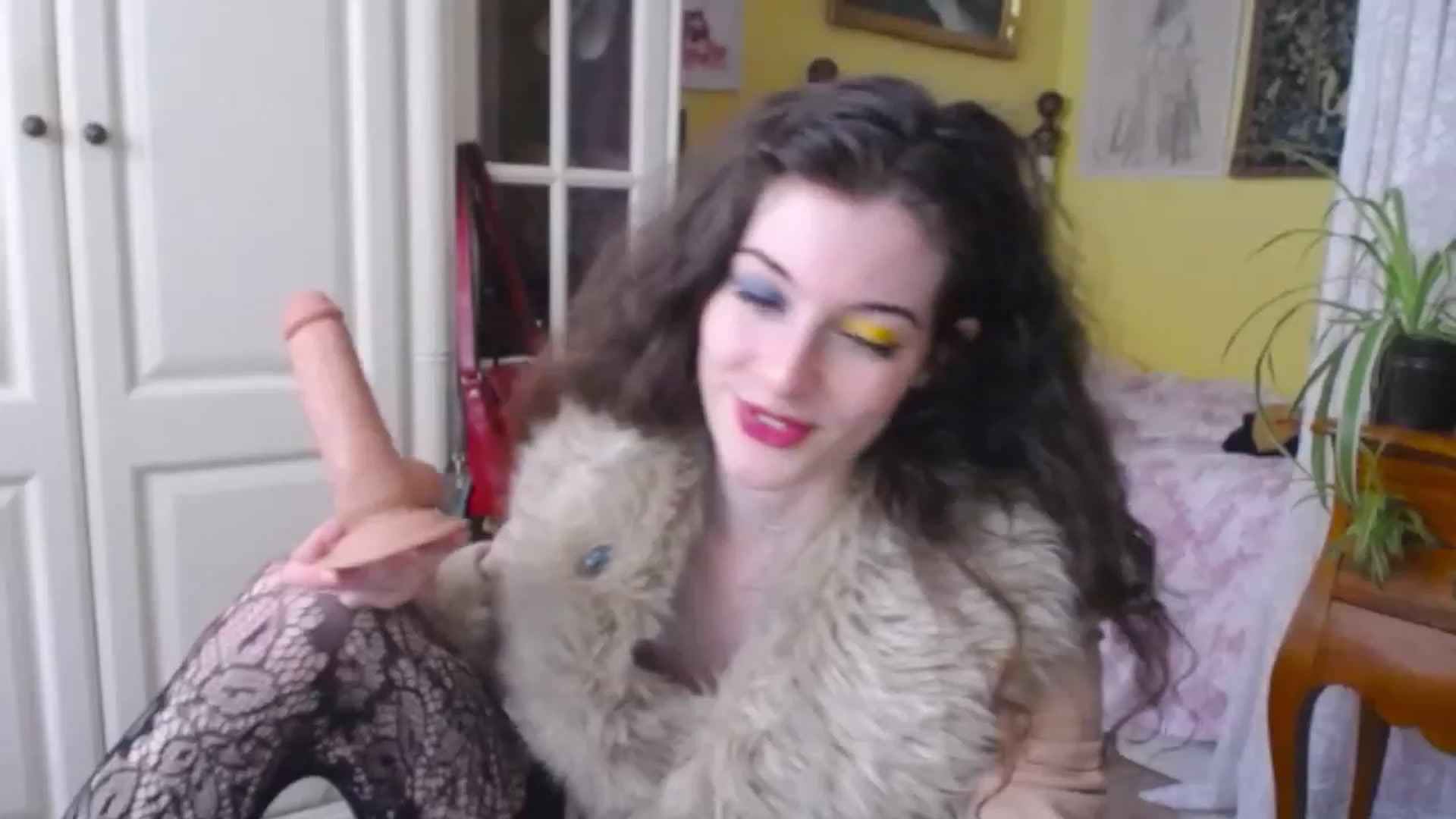 Gallery image thumbnail from viola__'s myfreecams stream on, 11/24/2022, 15:14 image 8 of 20